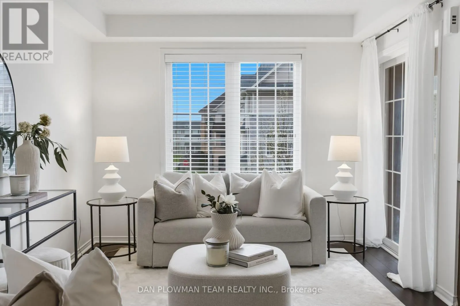 23 BLUNDEN ROAD