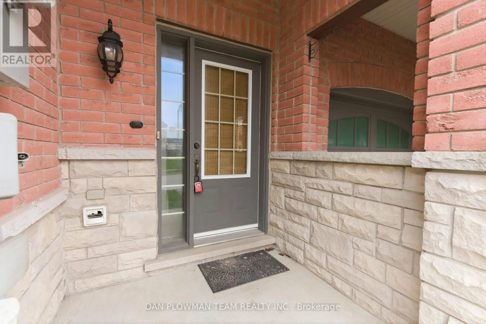 23 BLUNDEN ROAD