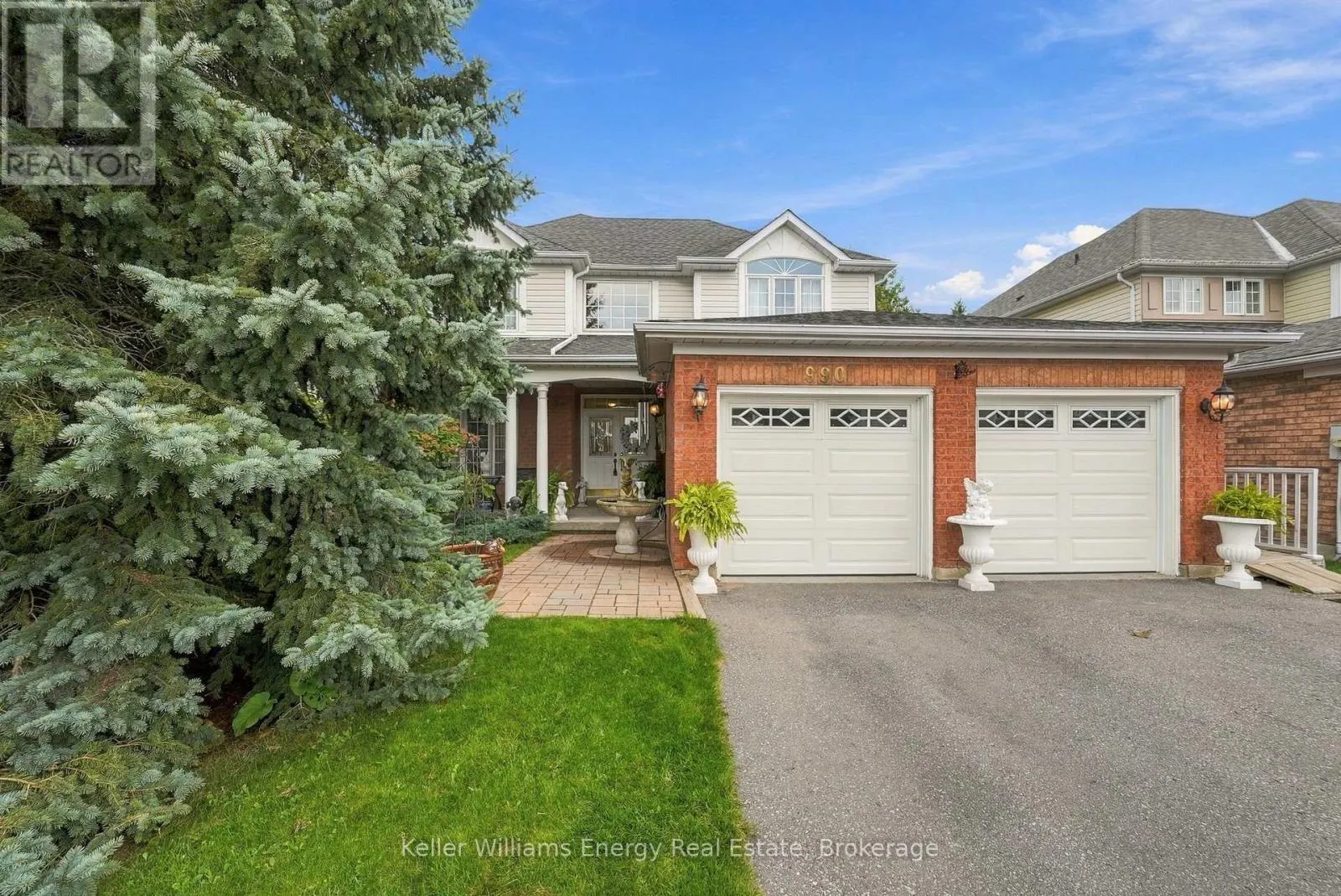 990 GLENBOURNE DRIVE