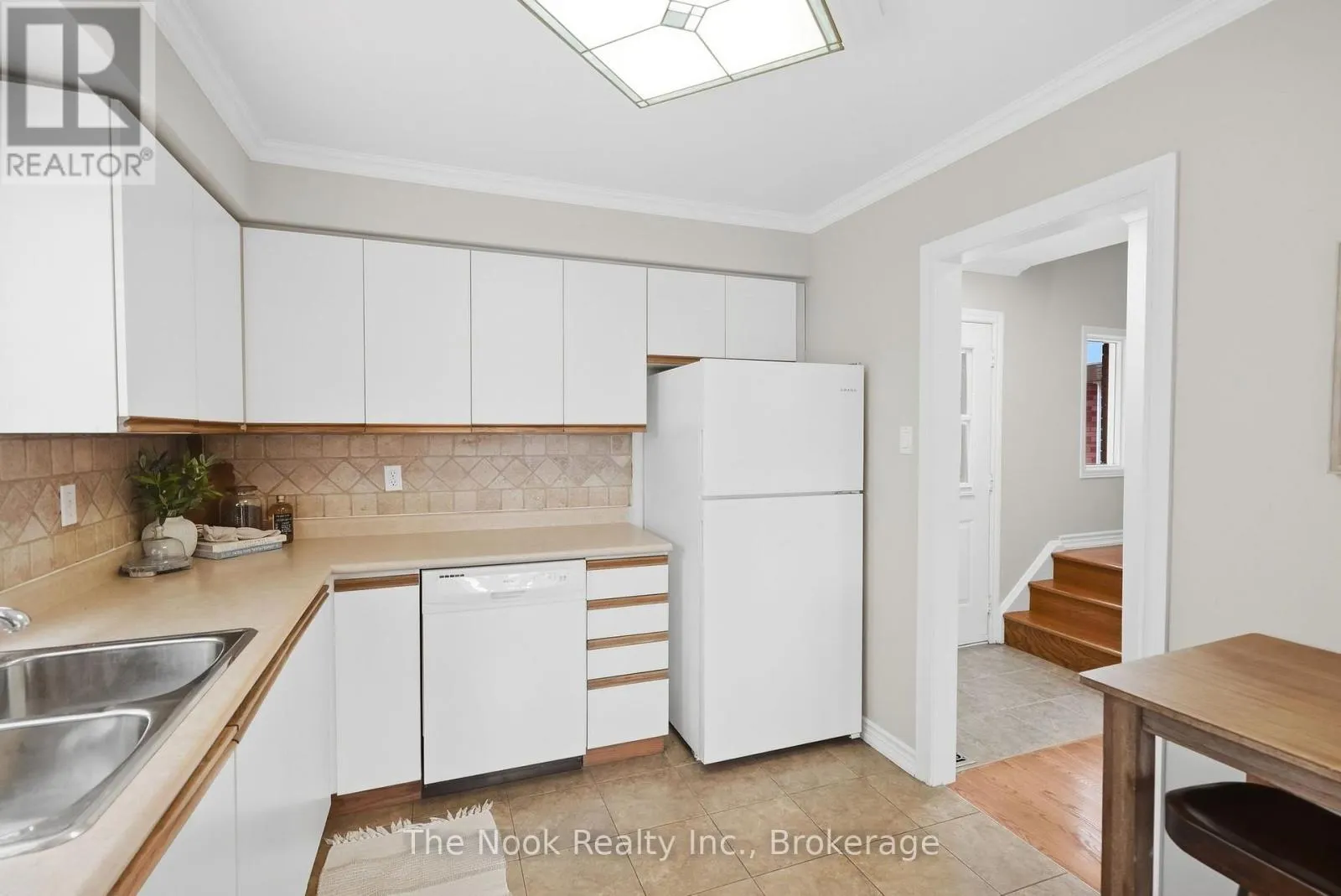 16 KERSHAW STREET