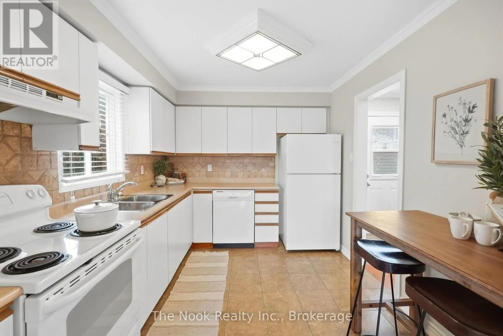 16 KERSHAW STREET