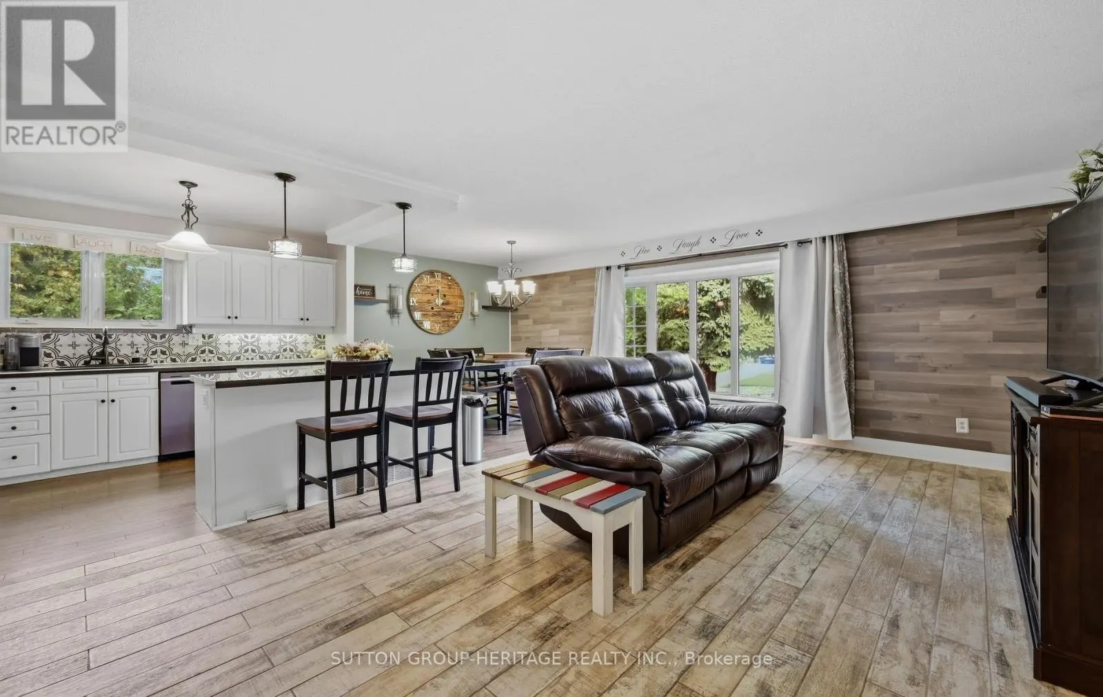 20 STRATHY ROAD