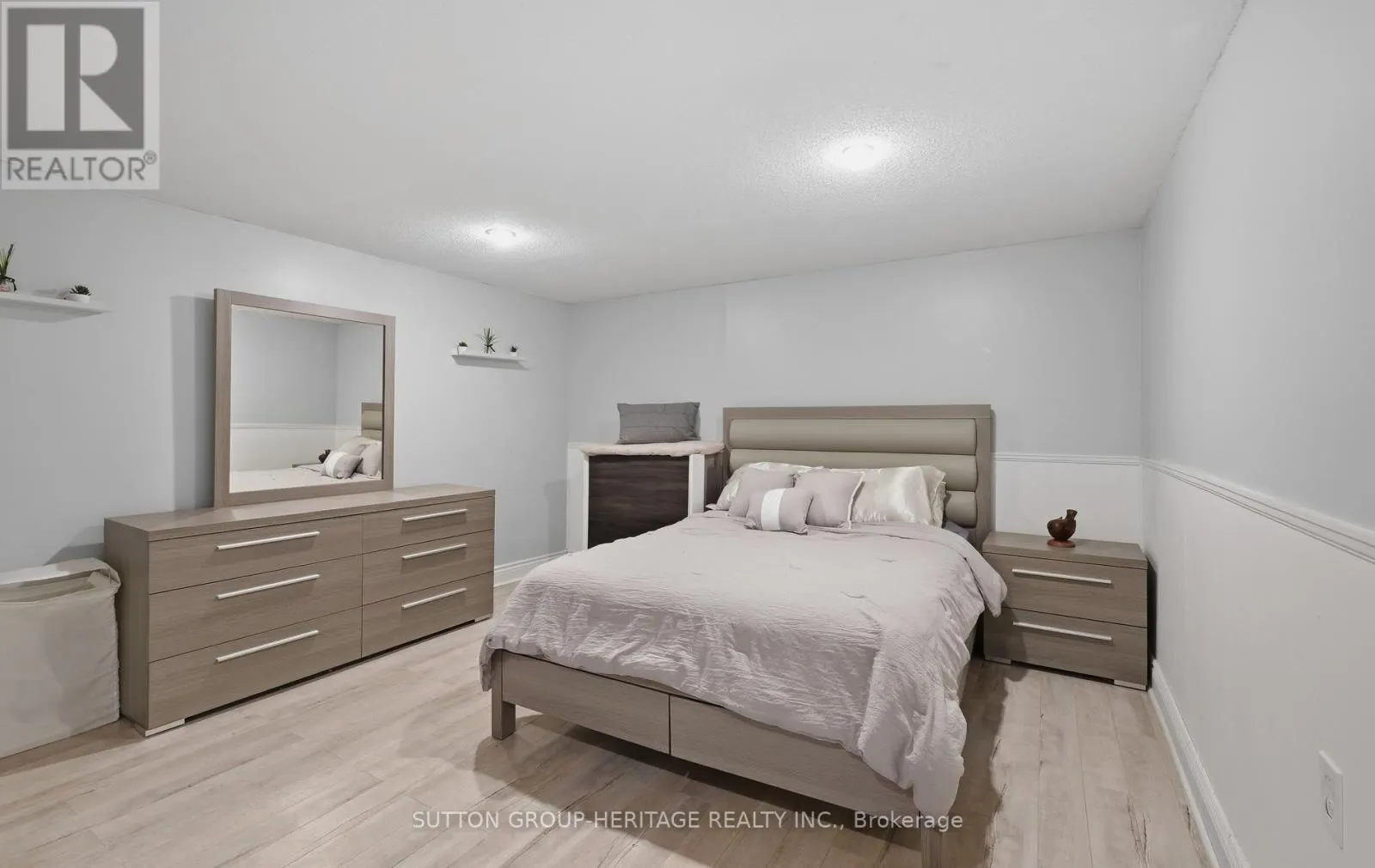 20 STRATHY ROAD