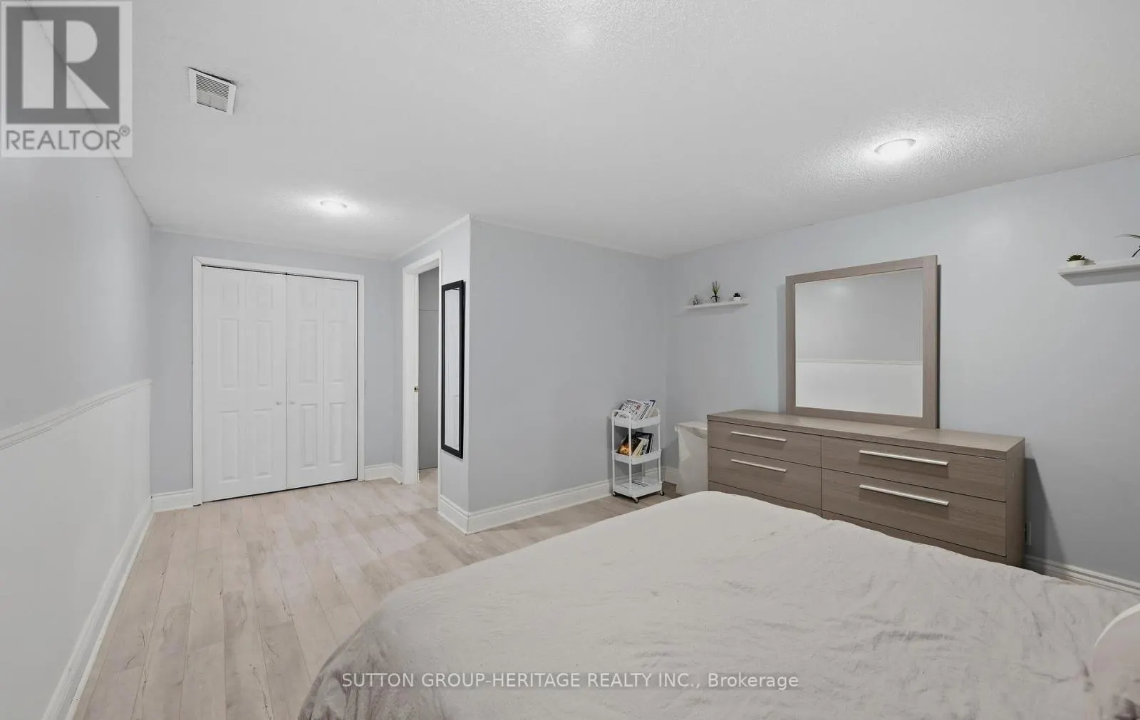 20 STRATHY ROAD