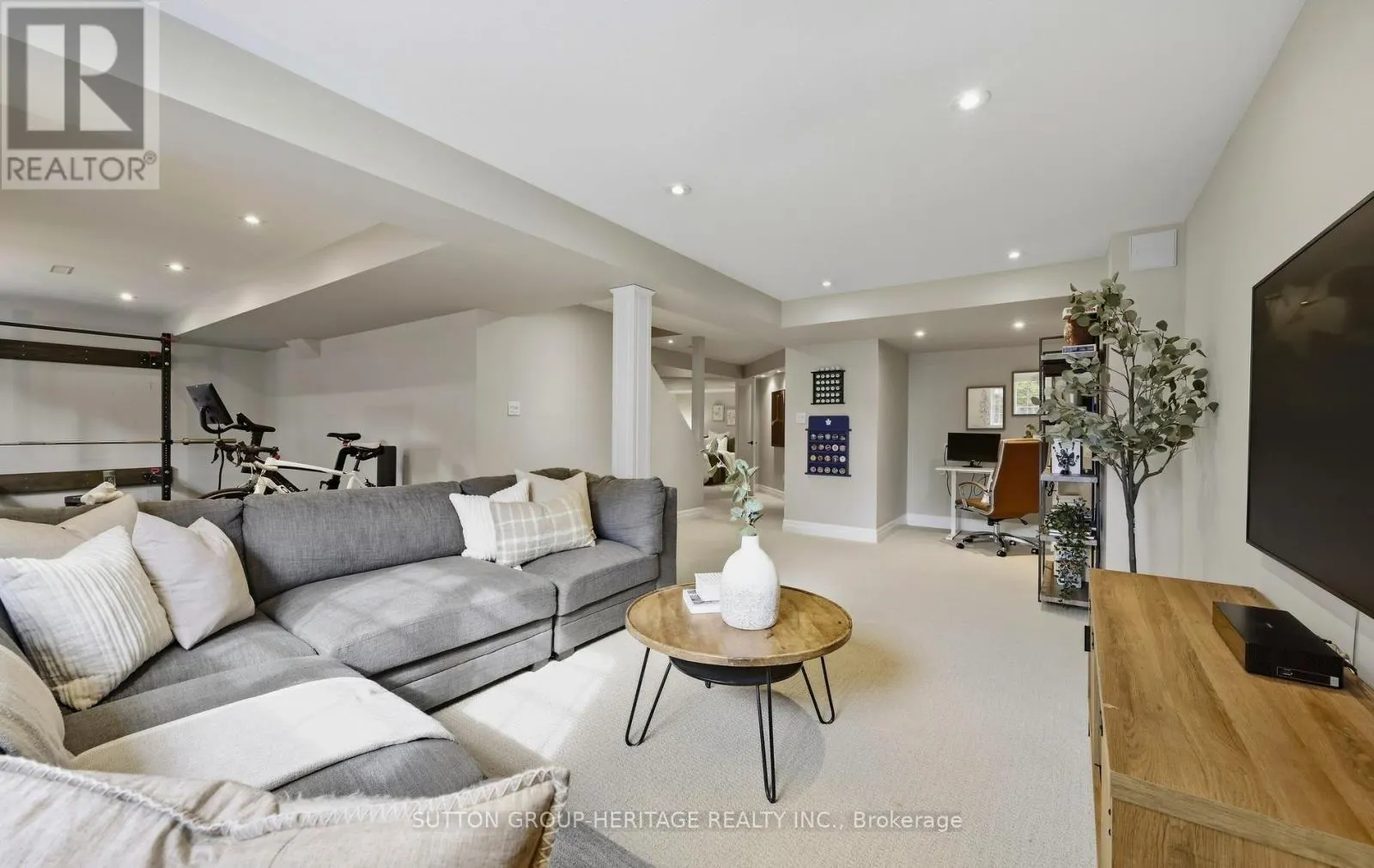 63 ANDERS DRIVE