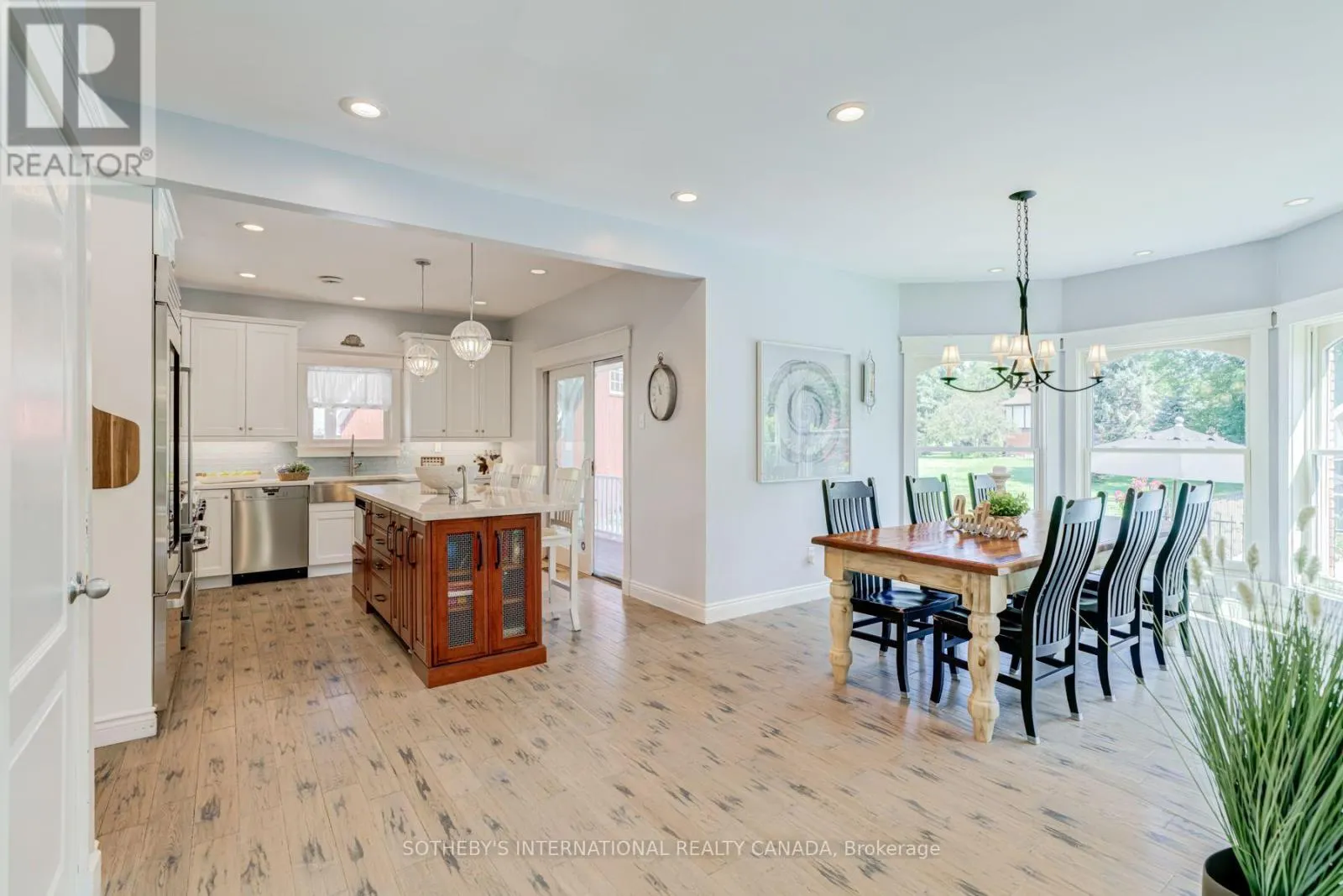 14 MUNDAY COURT