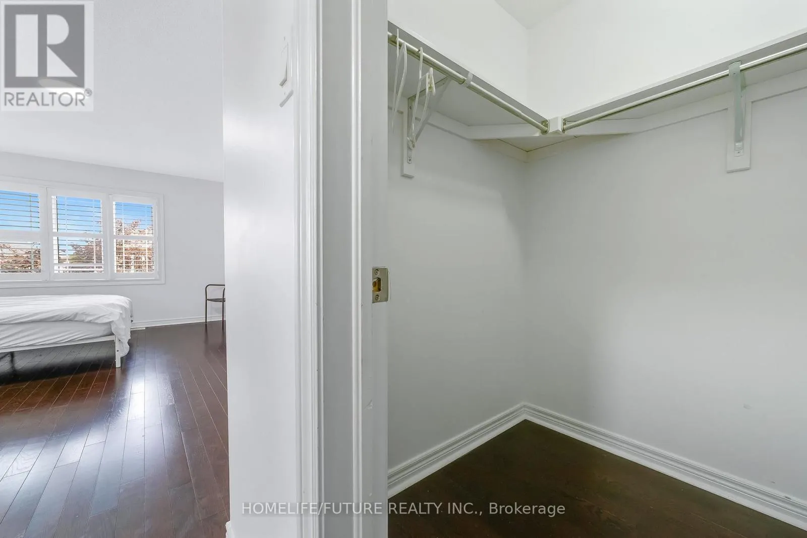16 SNOWLING DRIVE