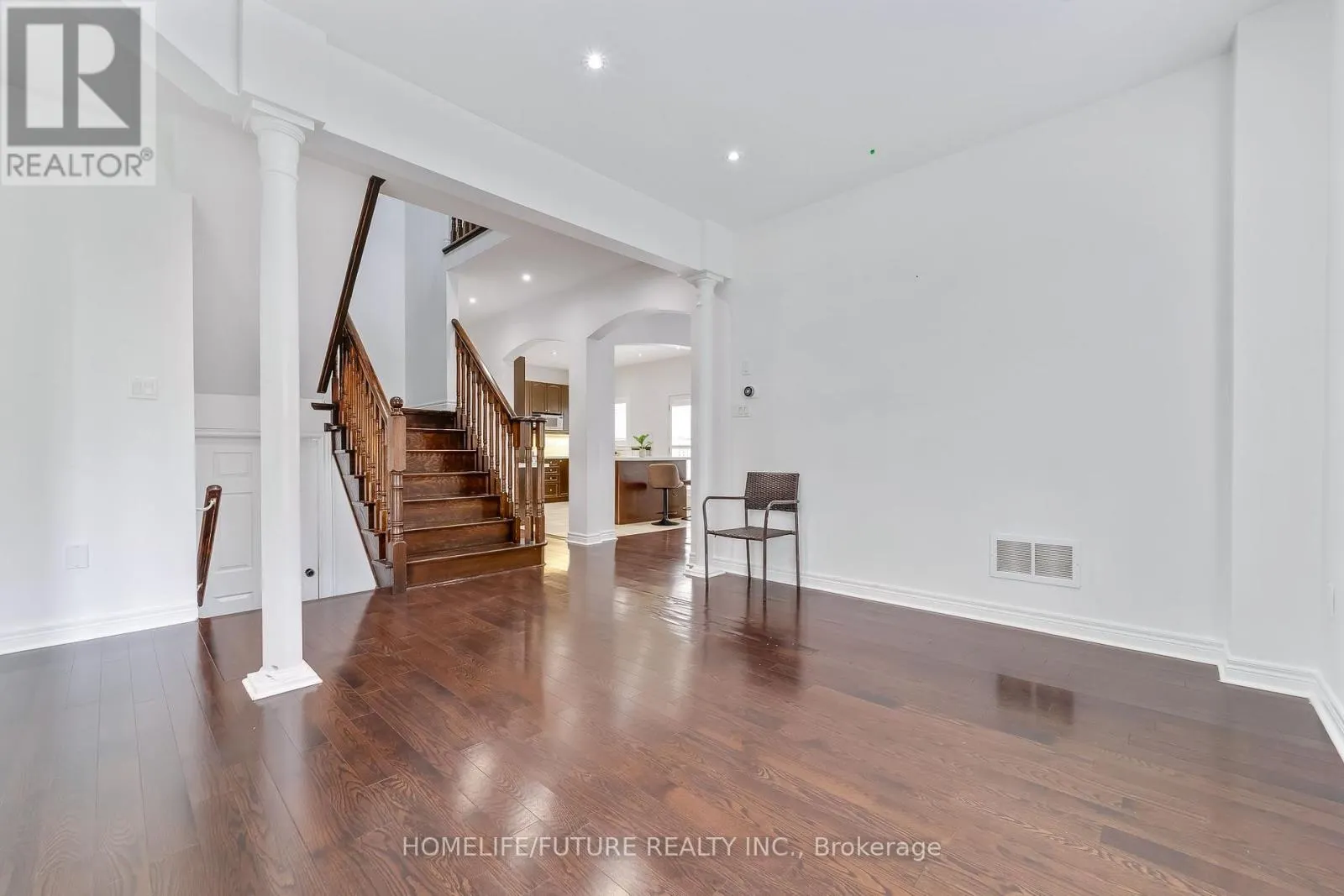 16 SNOWLING DRIVE