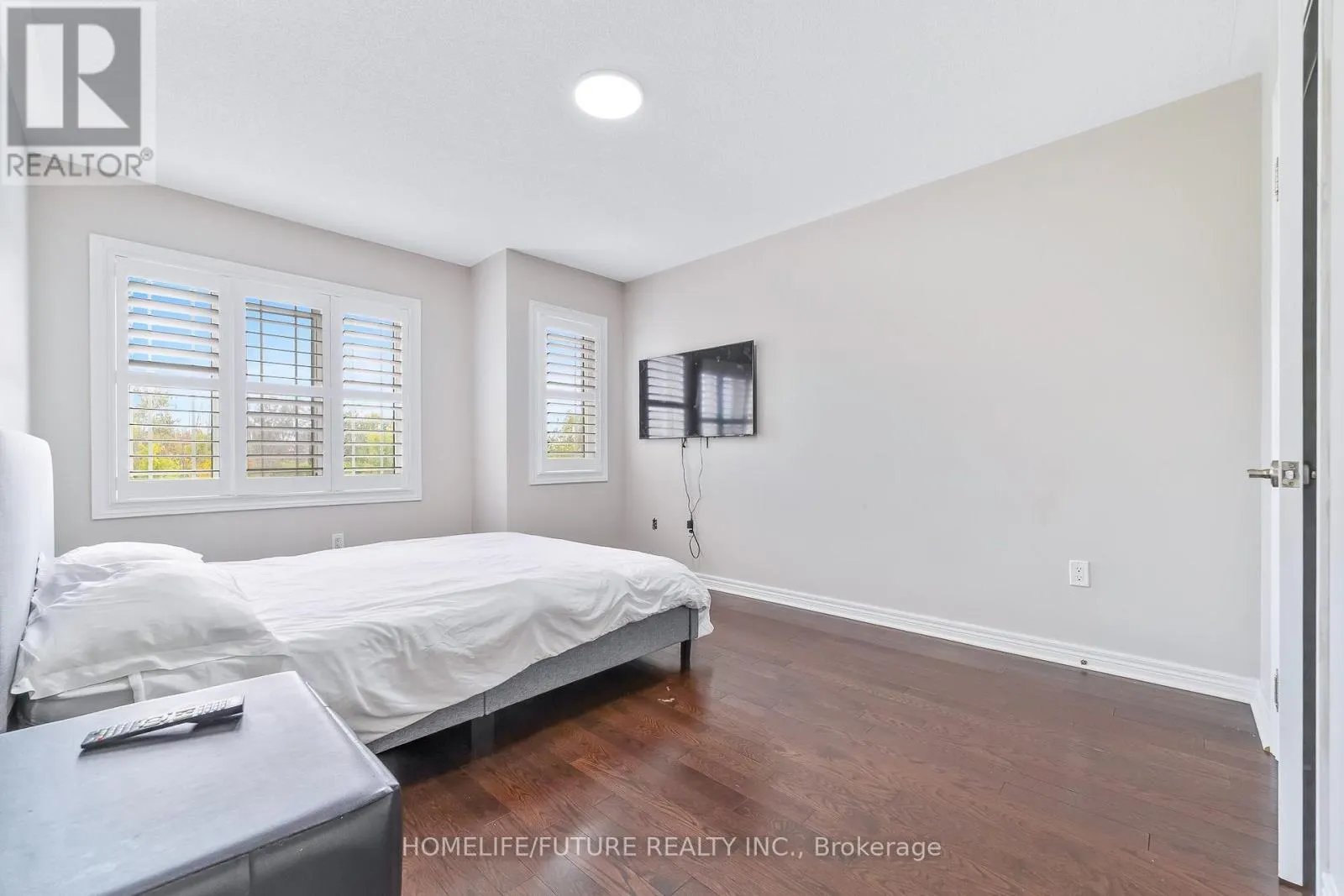 16 SNOWLING DRIVE