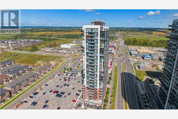1015 - 2550 SIMCOE STREET N