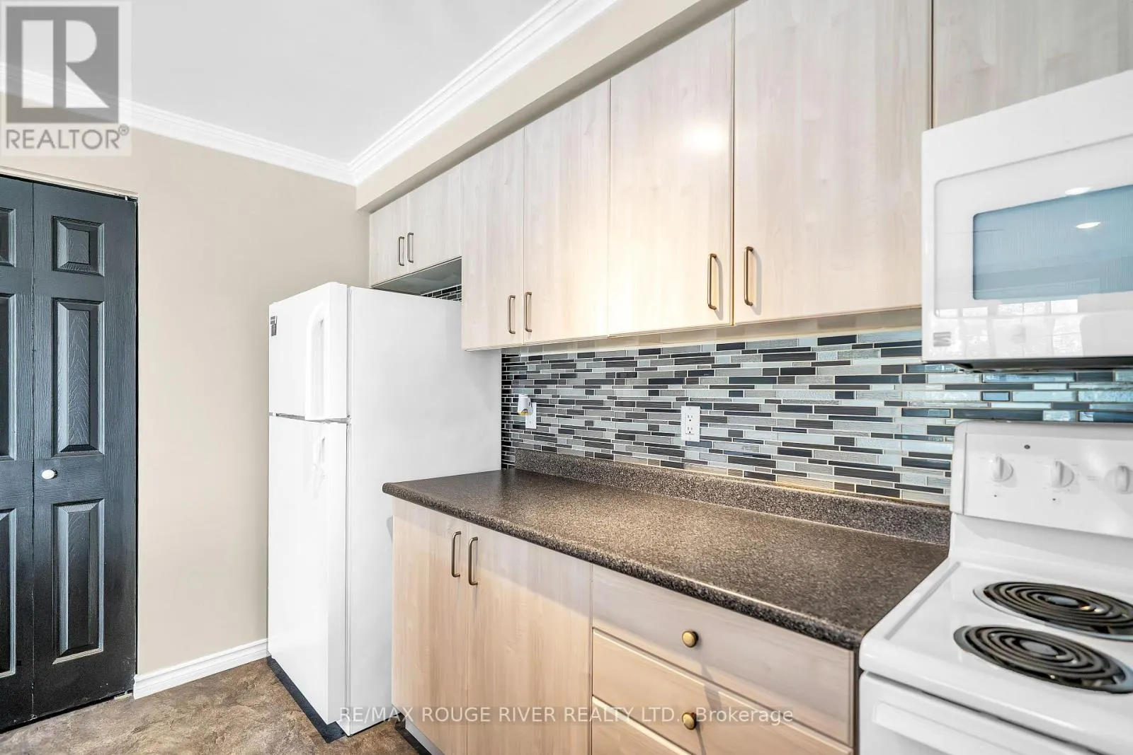 210 - 91 ASPEN SPRINGS DRIVE