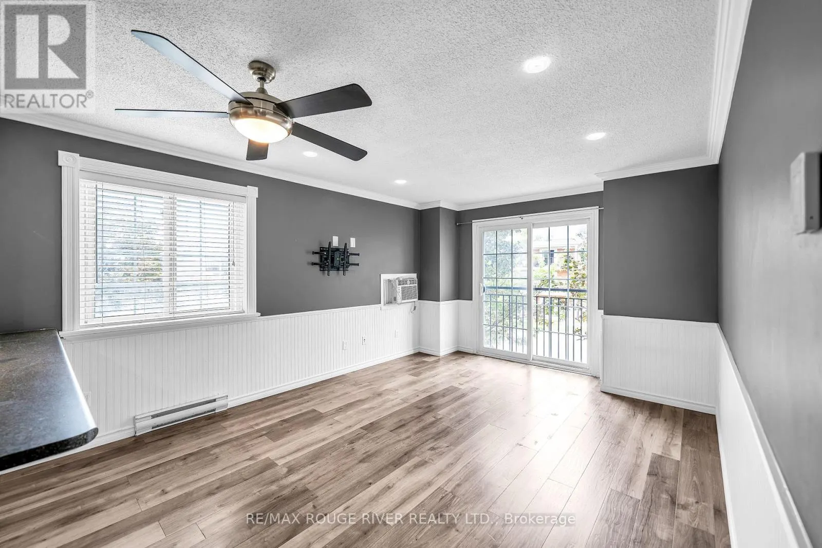 210 - 91 ASPEN SPRINGS DRIVE