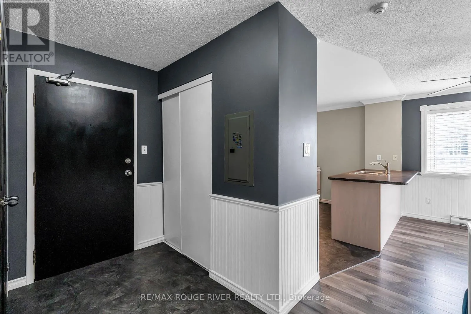 210 - 91 ASPEN SPRINGS DRIVE