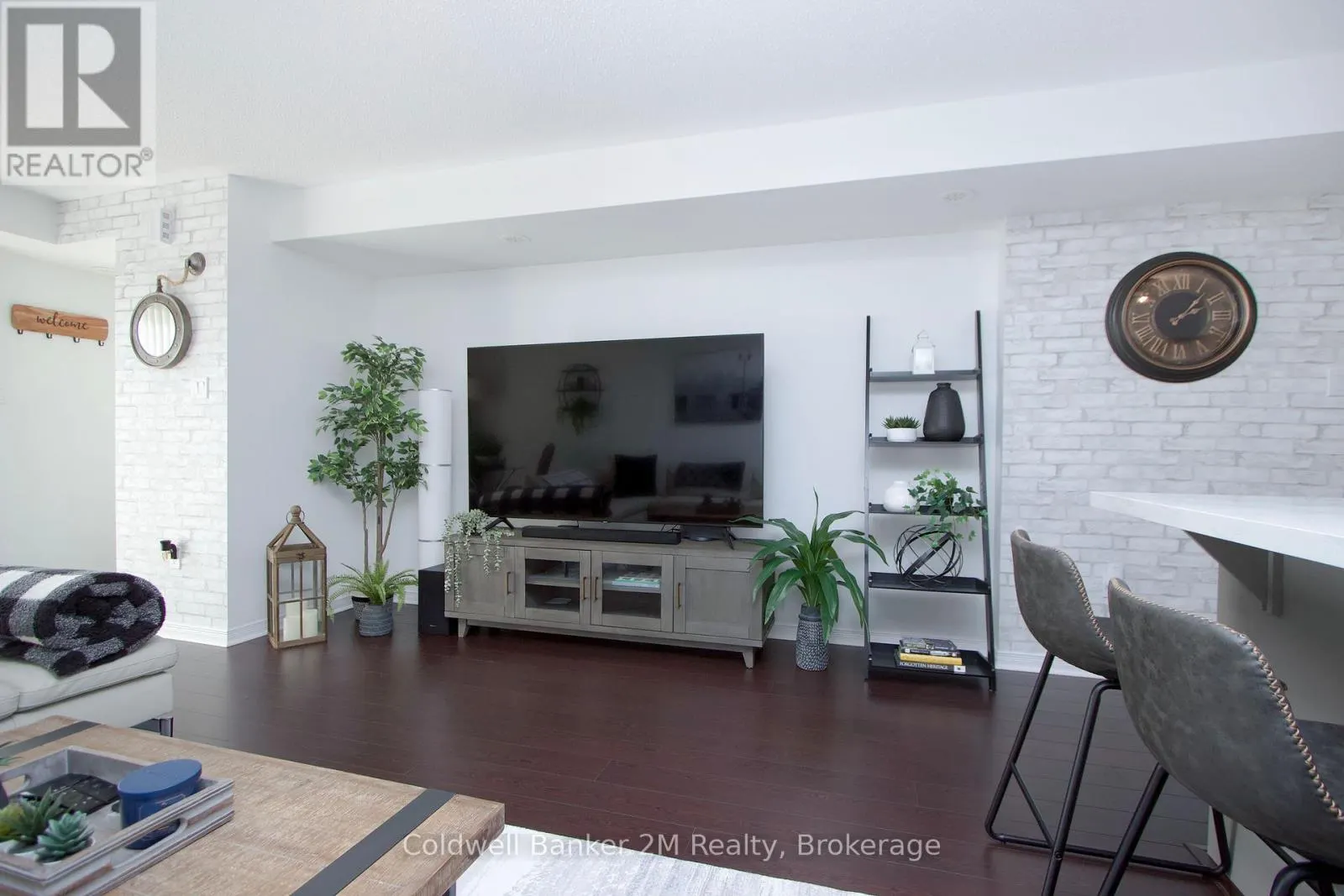 164 KINGSTON ROAD W