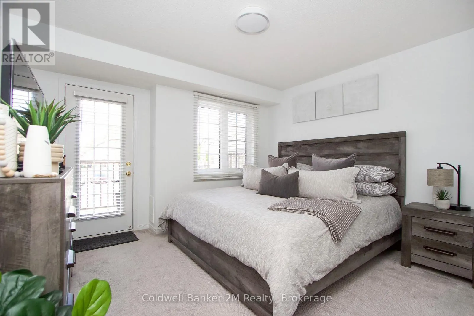 164 KINGSTON ROAD W