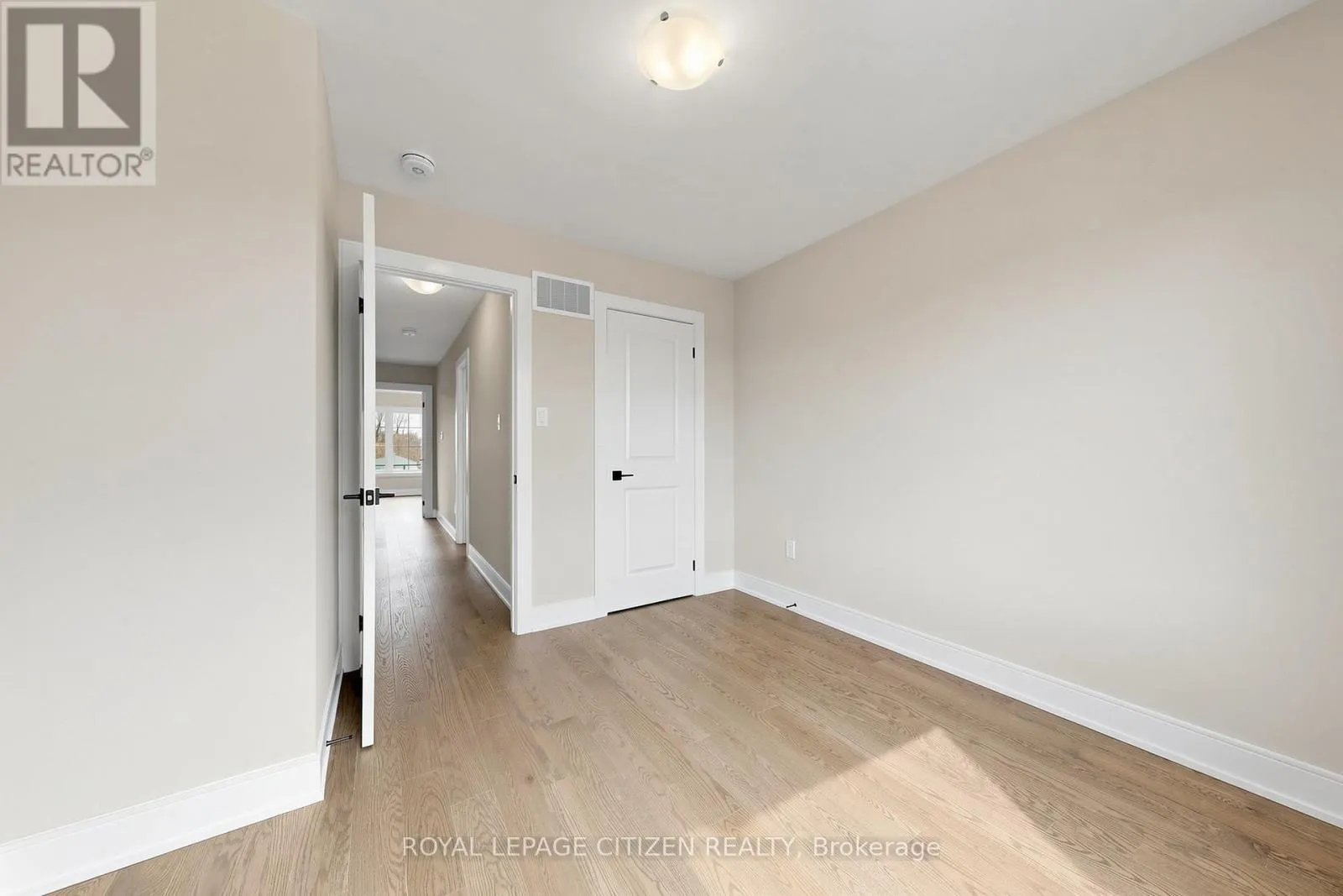 26 WAKELY CRESCENT