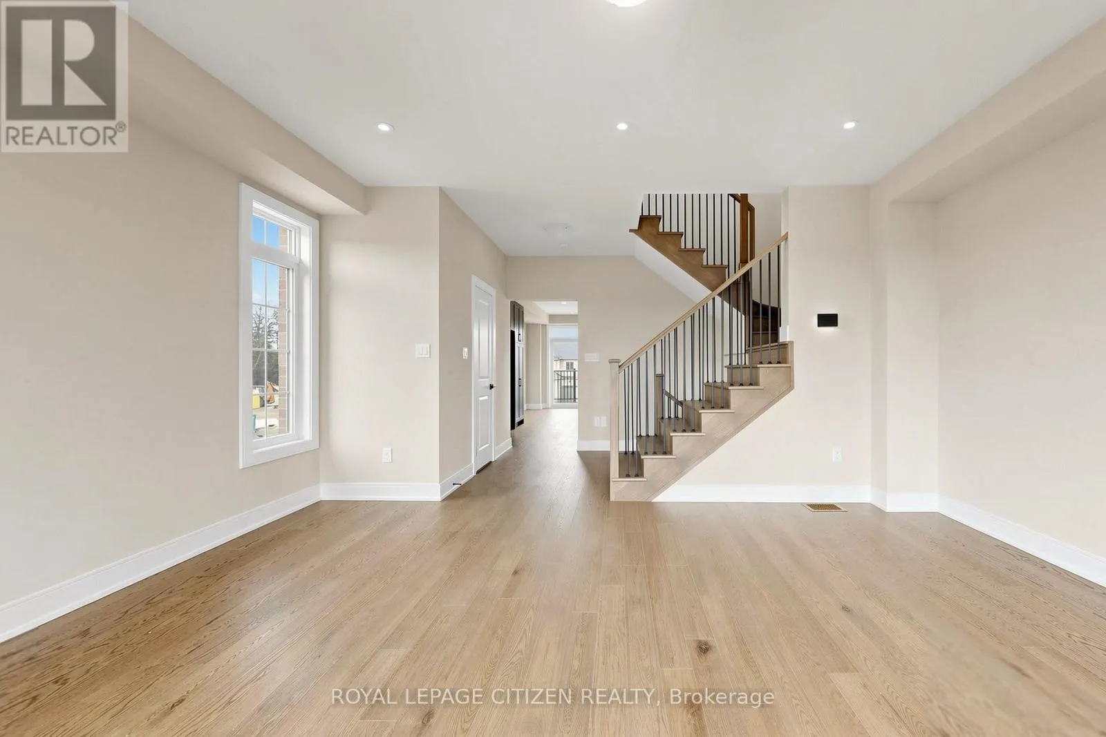 26 WAKELY CRESCENT