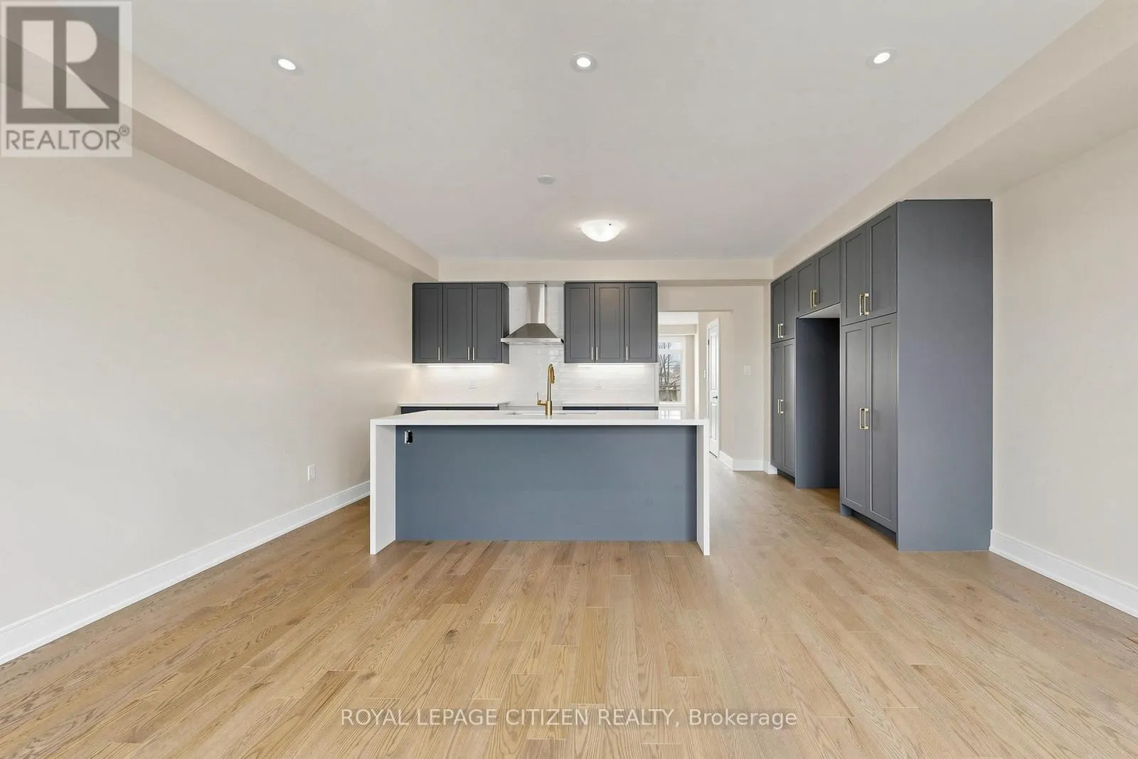 26 WAKELY CRESCENT