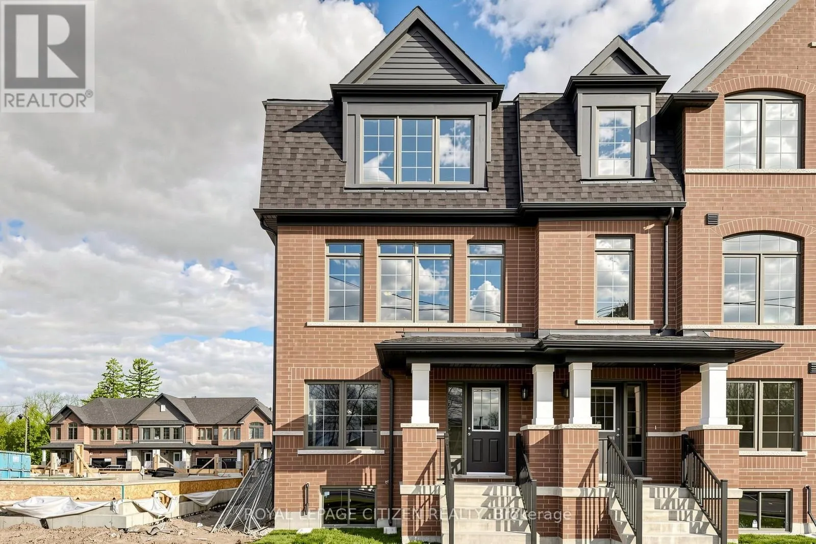 26 WAKELY CRESCENT