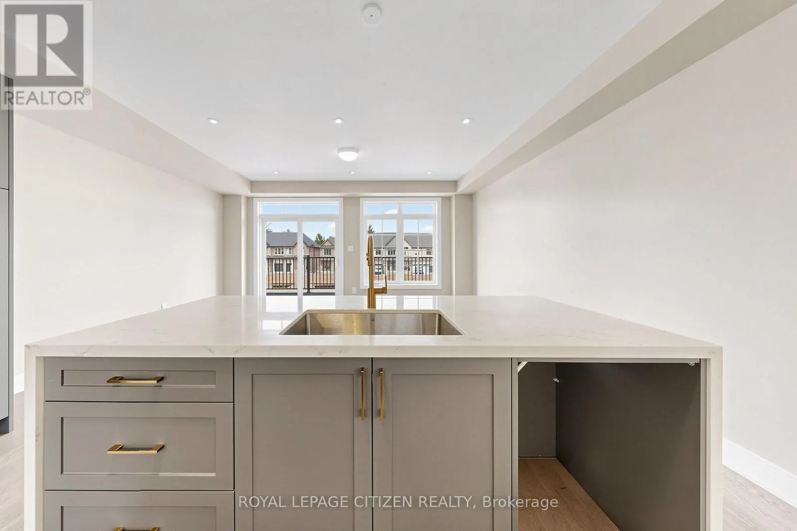 26 WAKELY CRESCENT