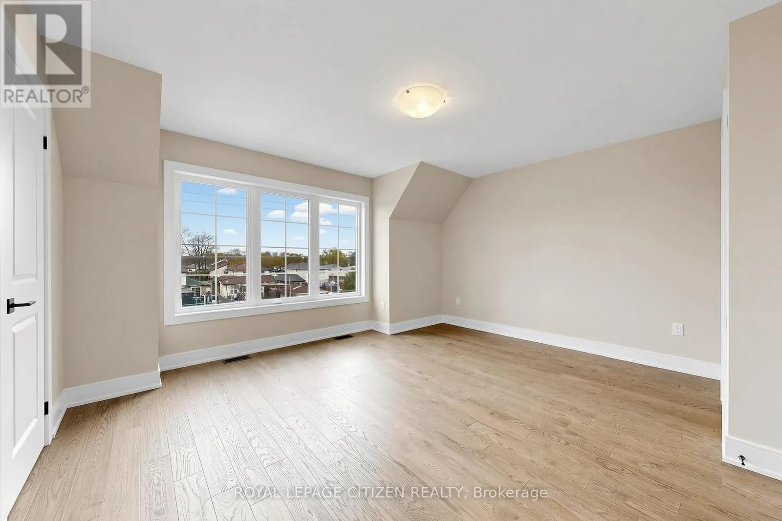 26 WAKELY CRESCENT