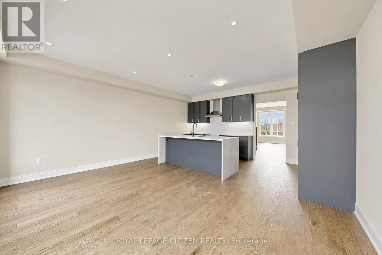 26 WAKELY CRESCENT