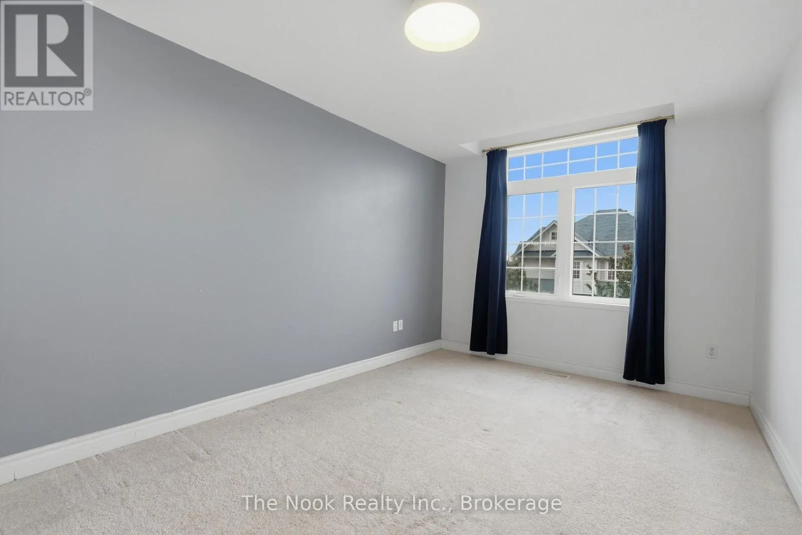 27 BLUNDEN ROAD