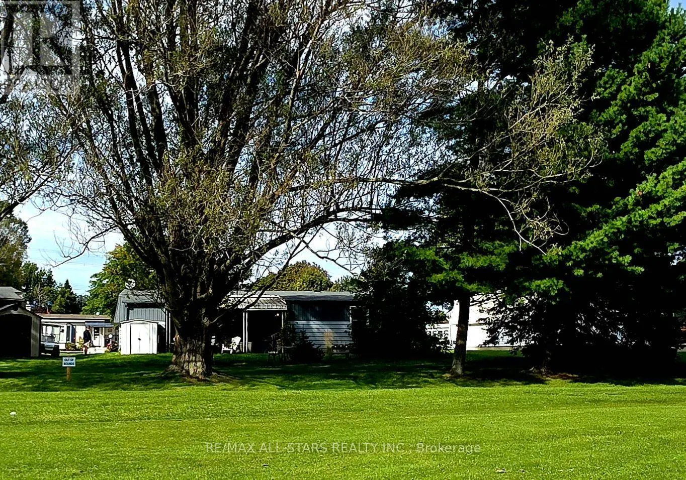 17 PINERIDGE COURT
