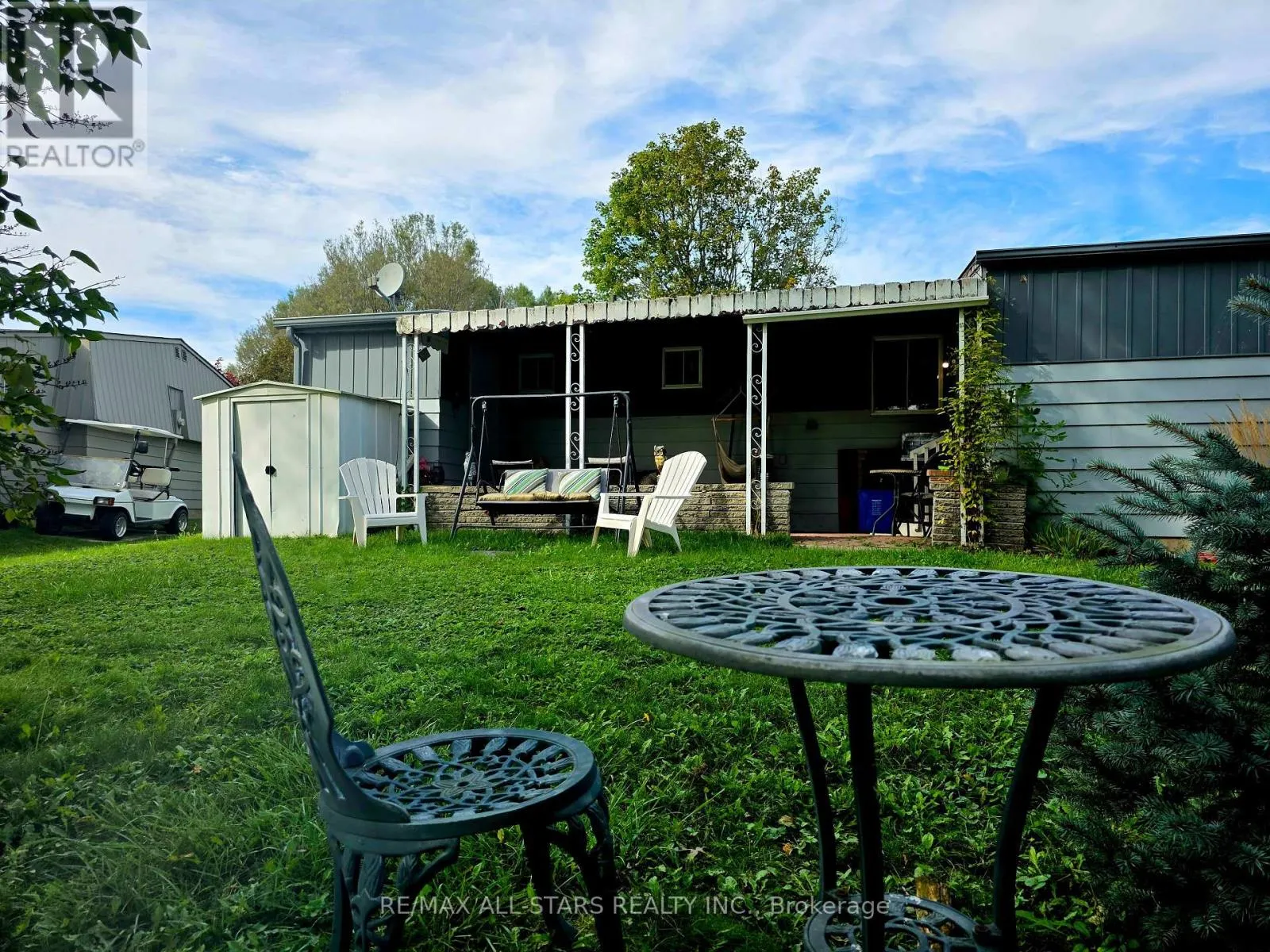 17 PINERIDGE COURT