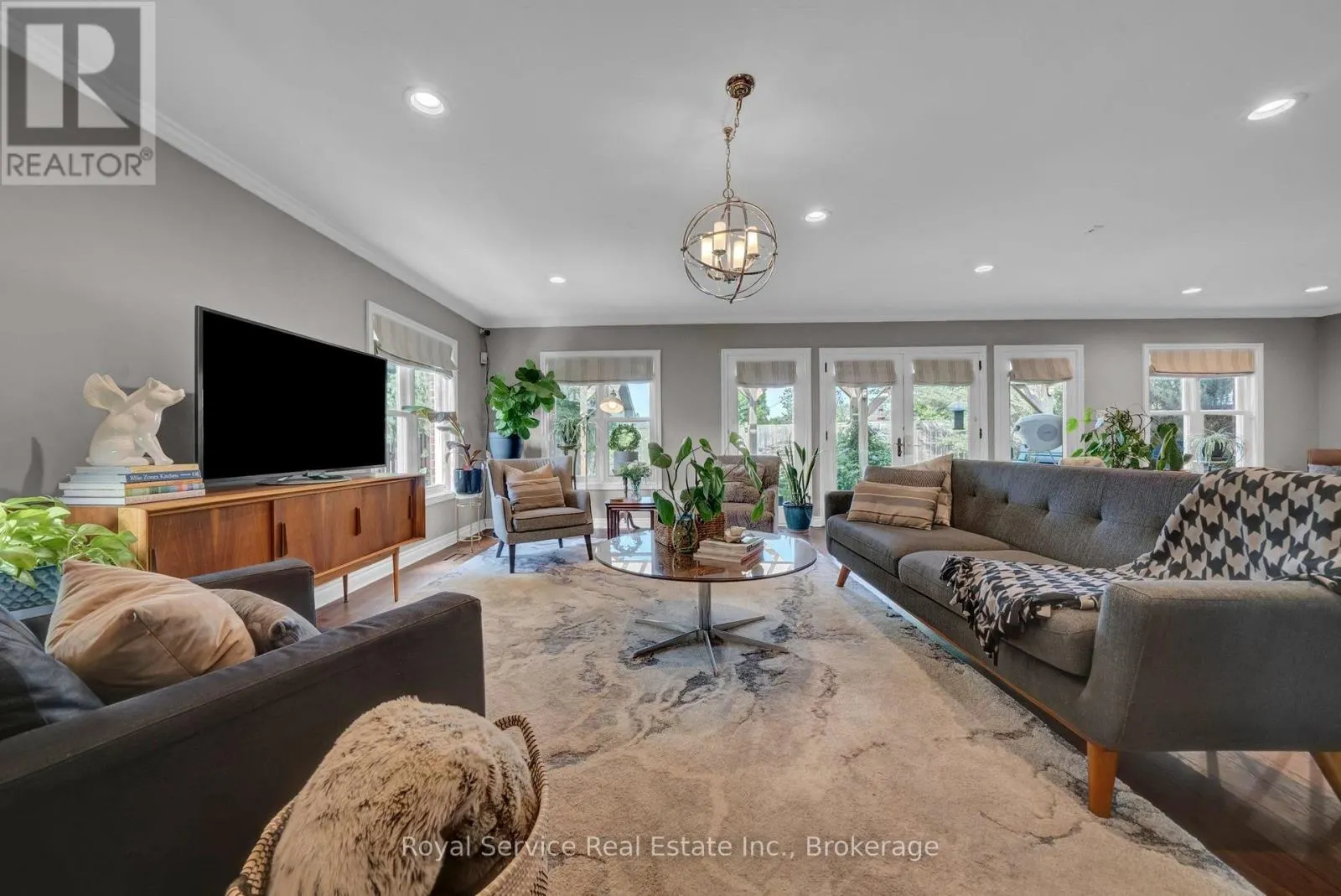 88 SIMPSON AVENUE