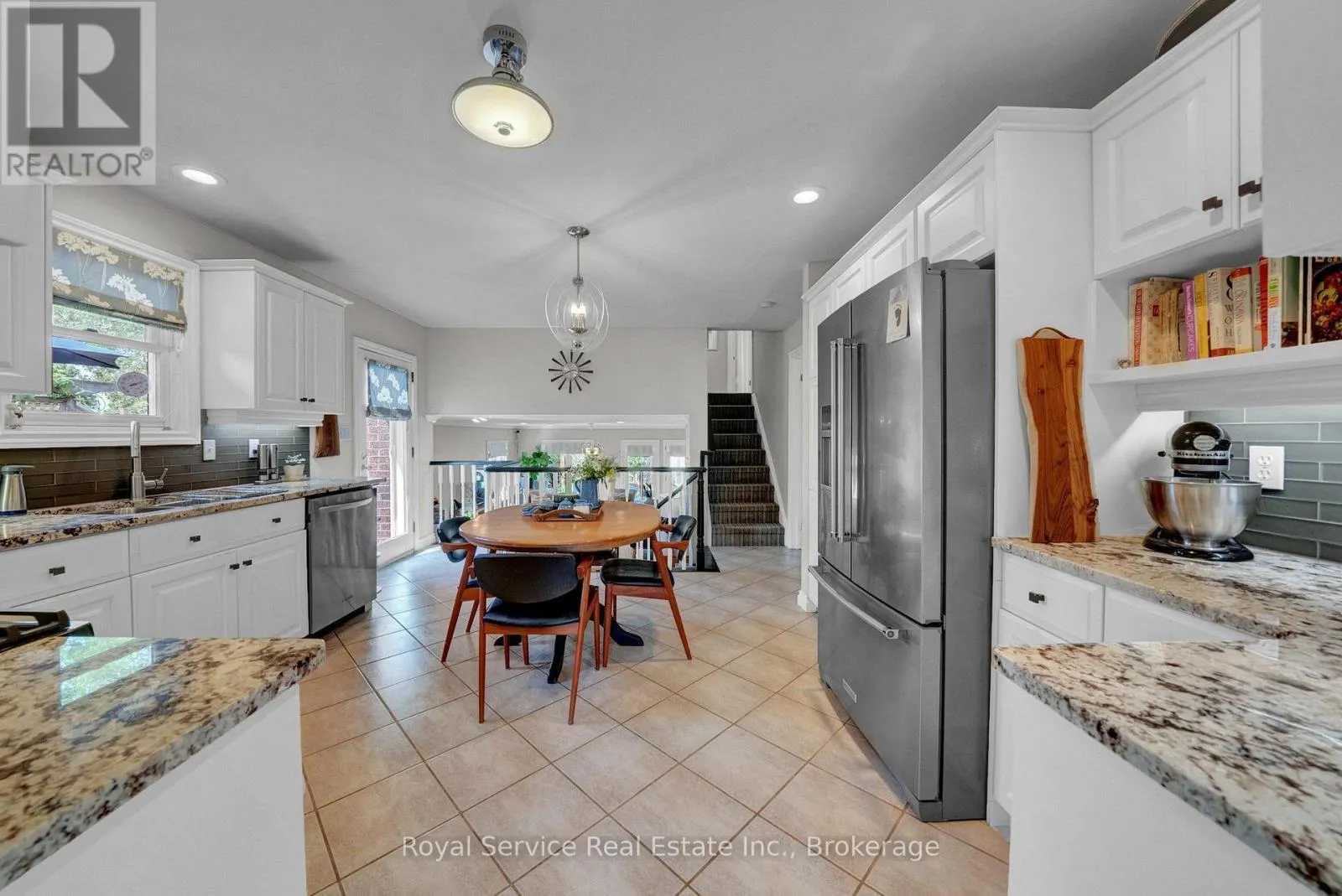 88 SIMPSON AVENUE