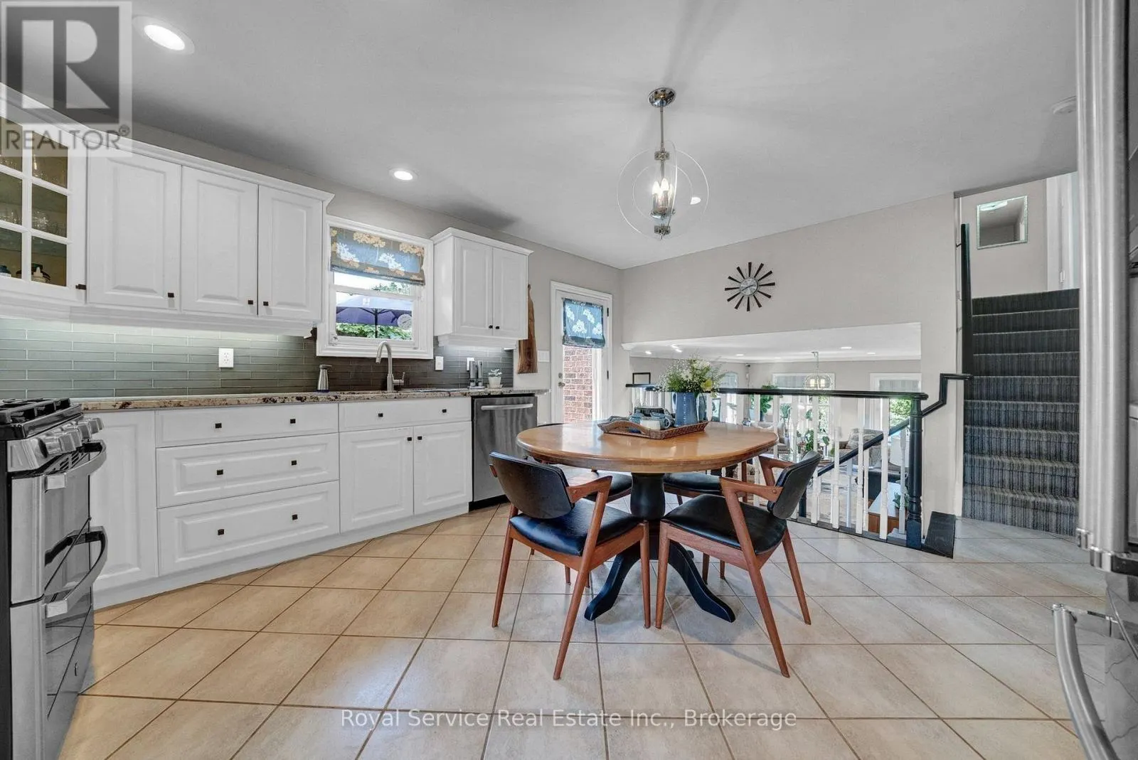 88 SIMPSON AVENUE