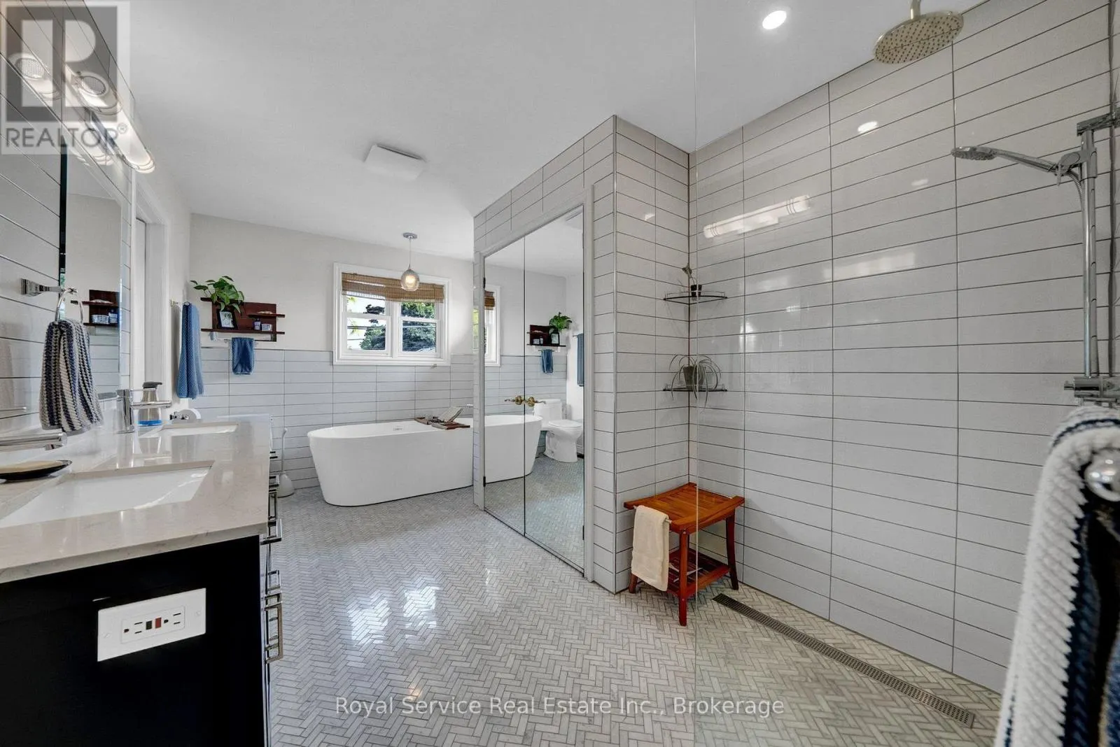 88 SIMPSON AVENUE