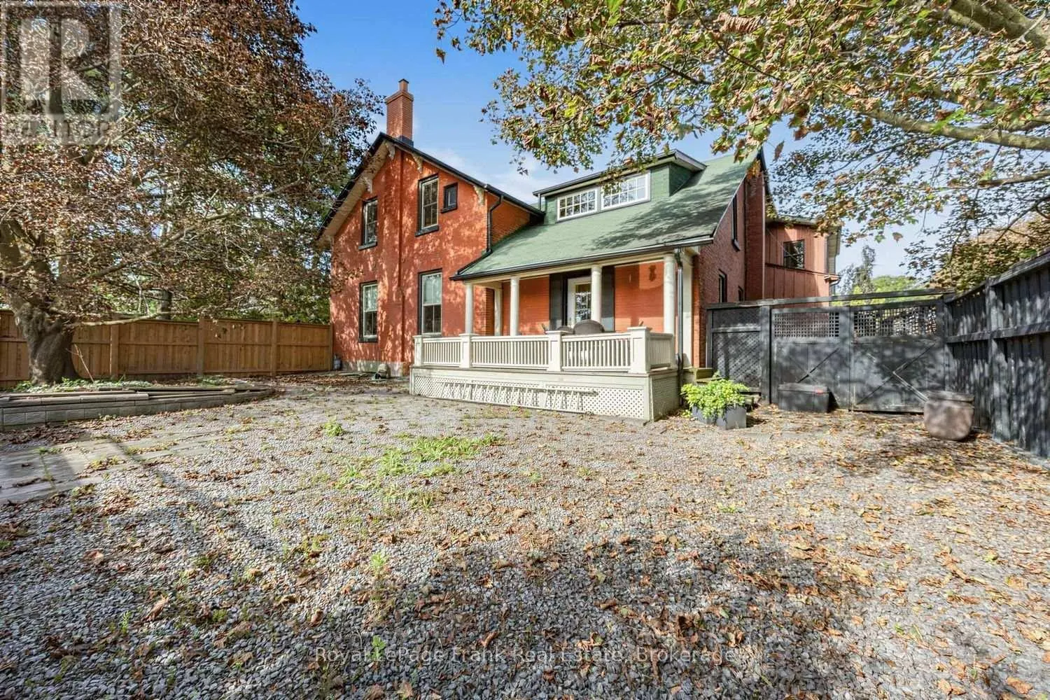 86 WELLINGTON STREET