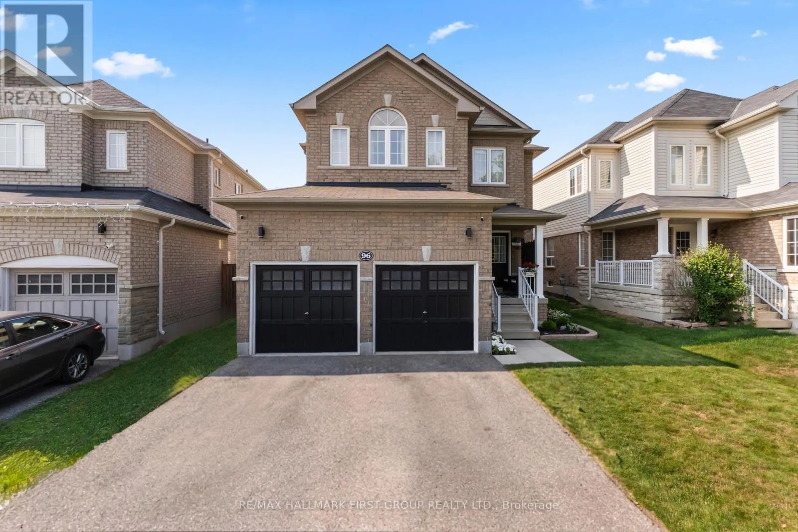 96 REDFERN CRESCENT