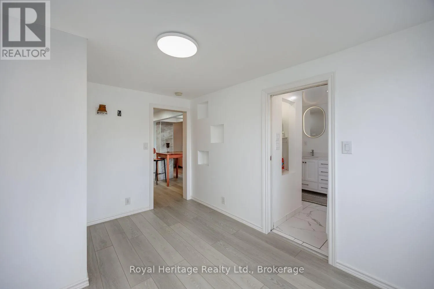 207 VALENCIA ROAD