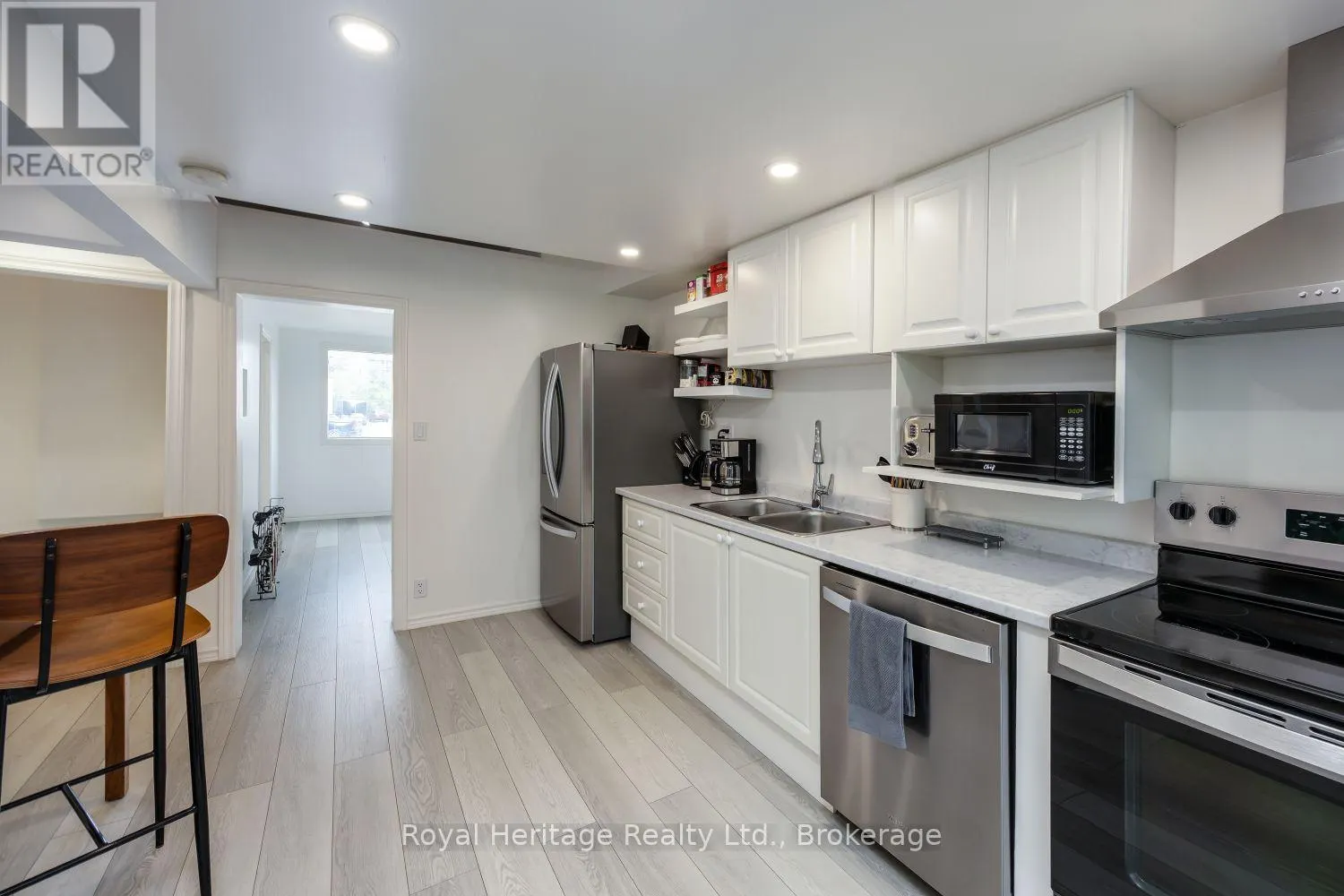 207 VALENCIA ROAD