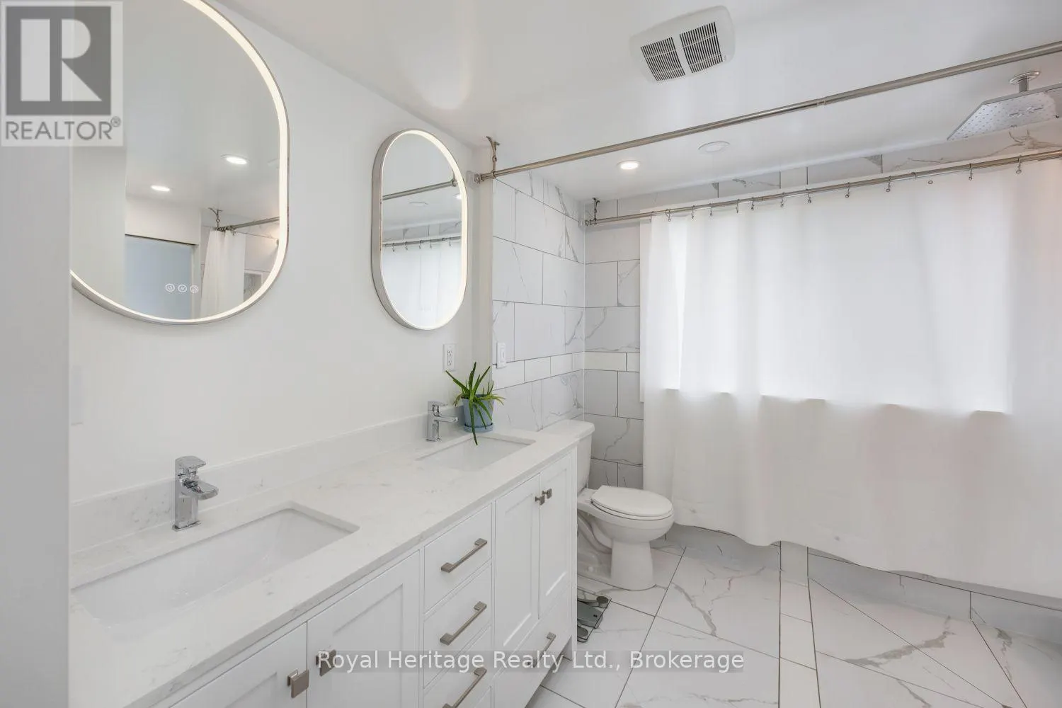 207 VALENCIA ROAD