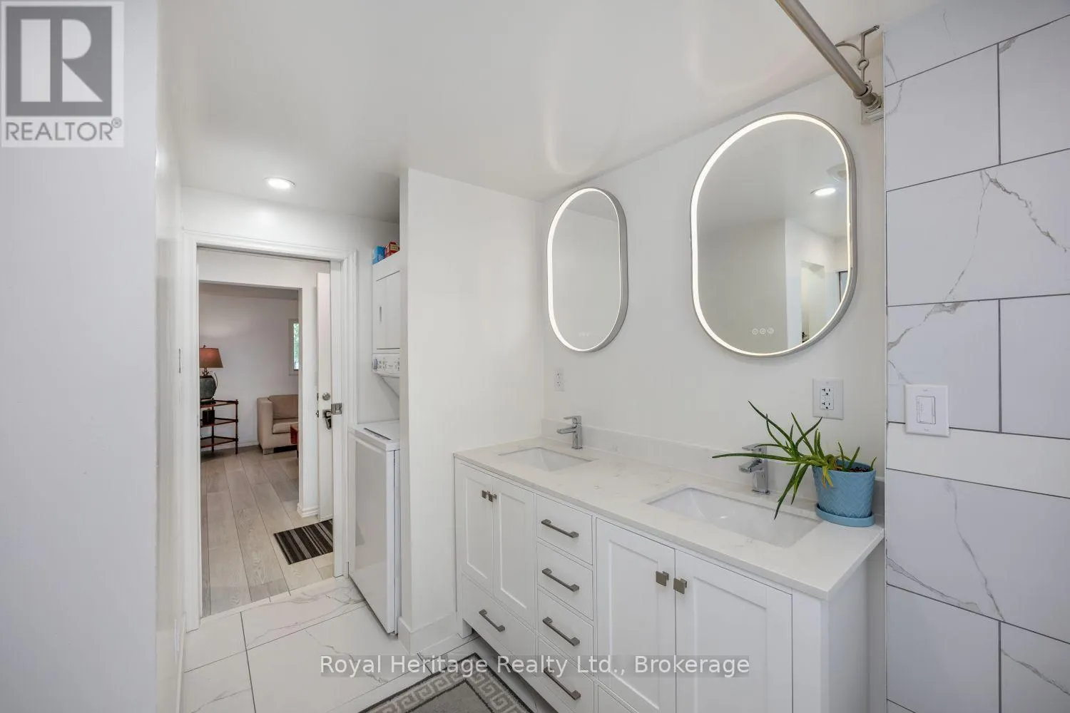 207 VALENCIA ROAD