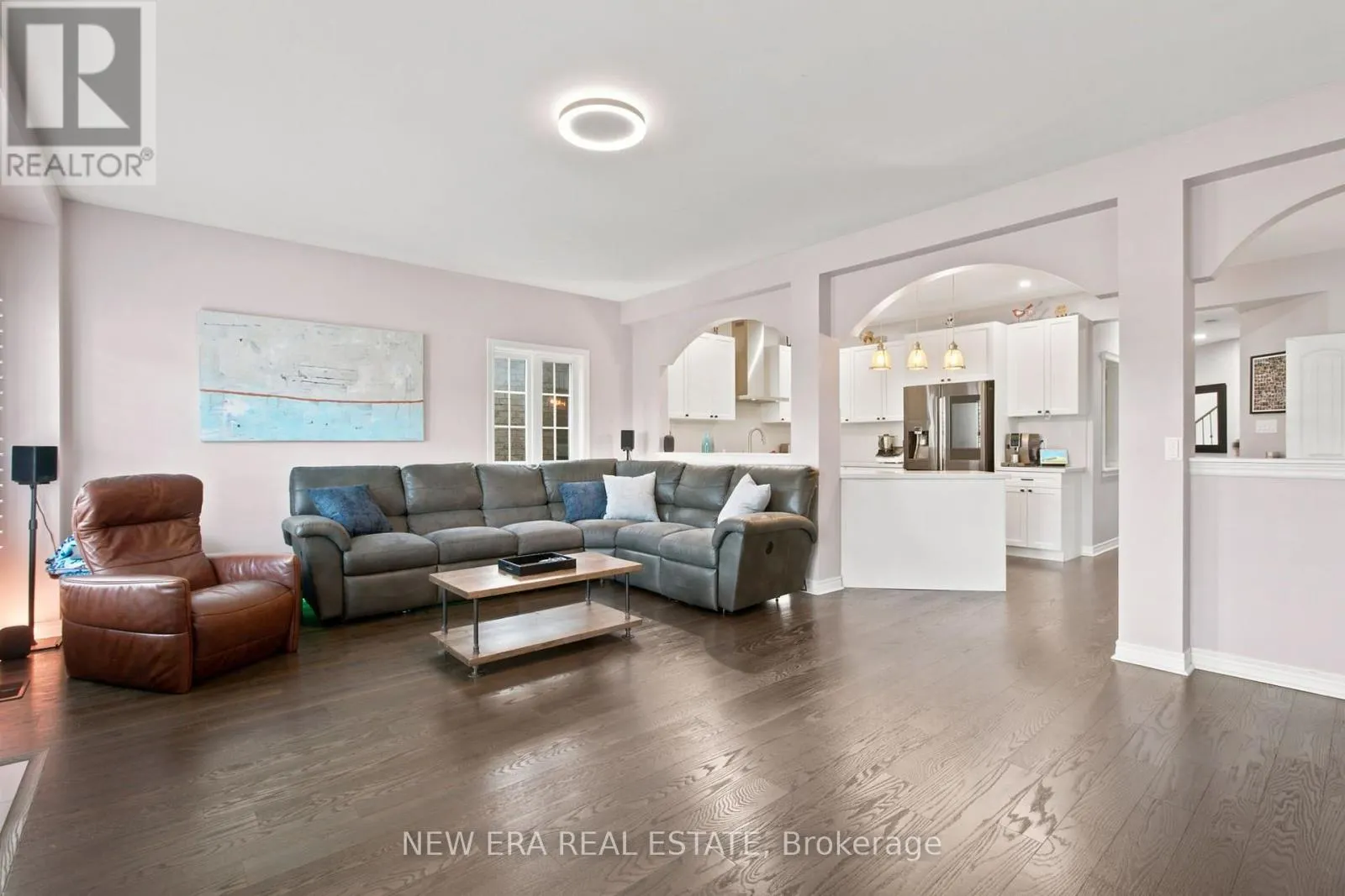 77 JEVONS DRIVE