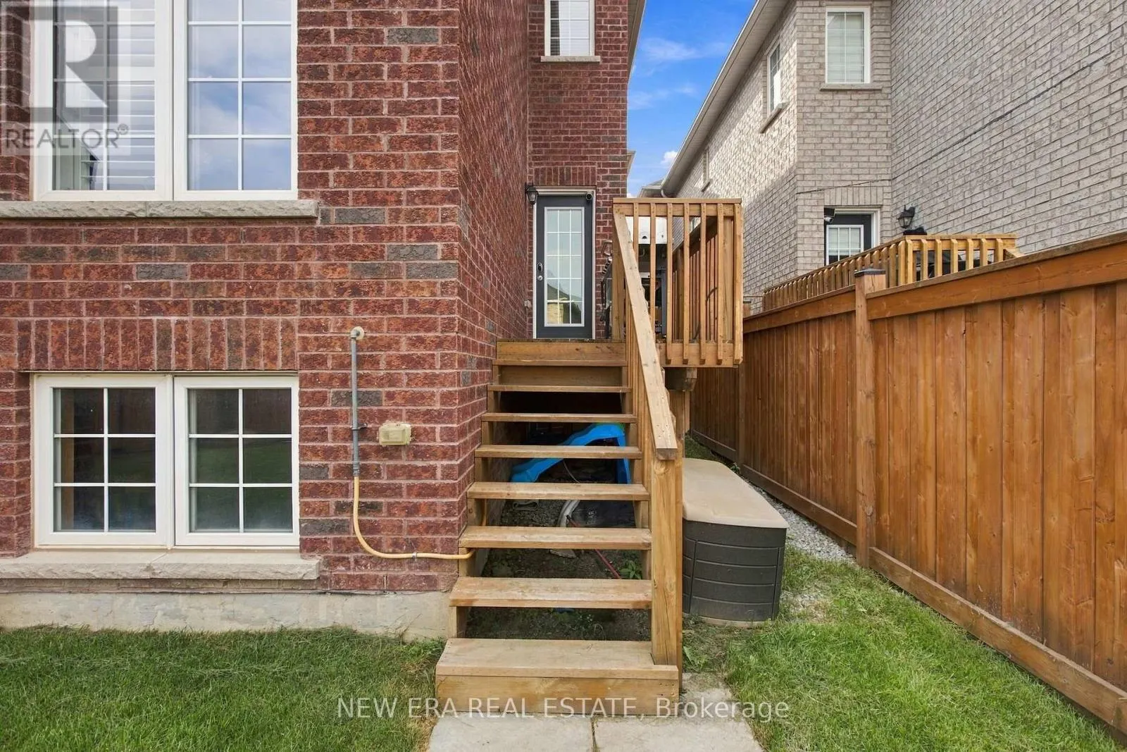 77 JEVONS DRIVE