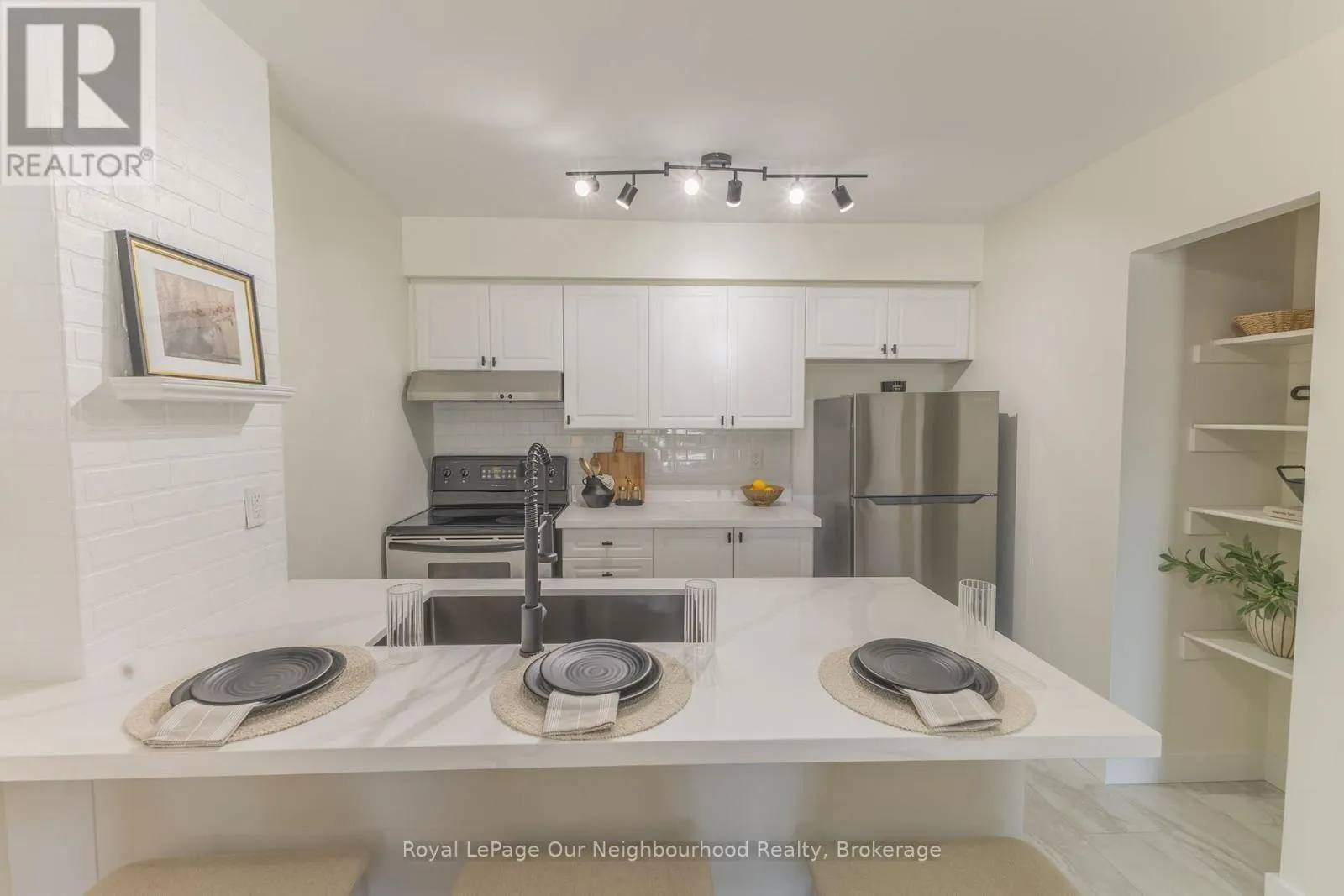 203 - 106 ASPEN SPRINGS DRIVE