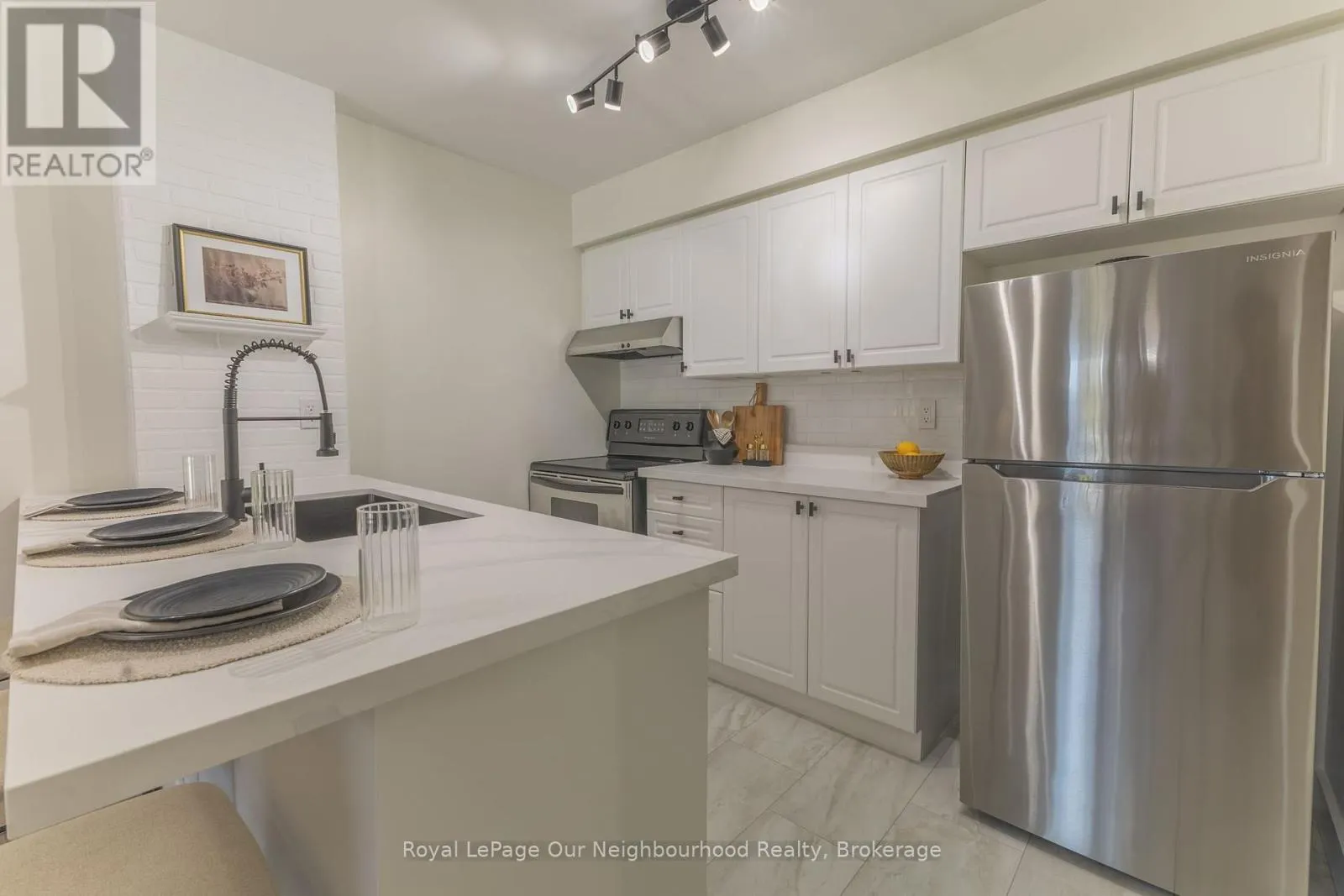 203 - 106 ASPEN SPRINGS DRIVE