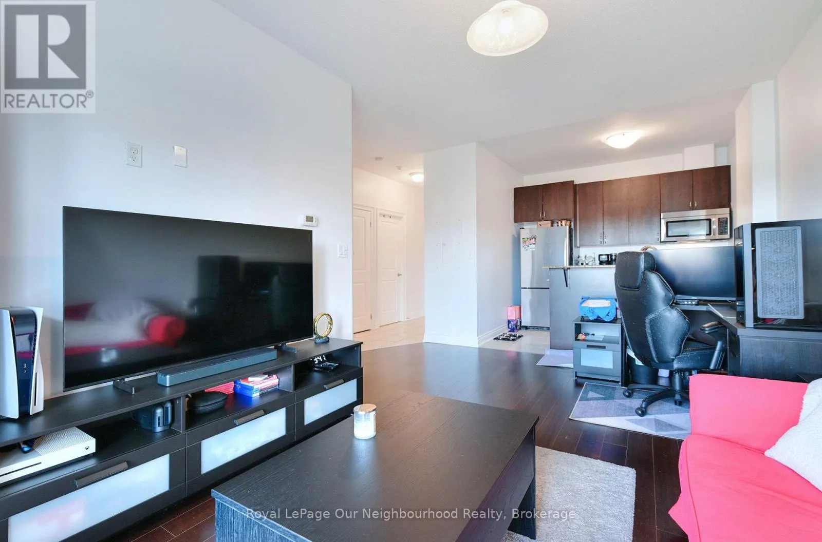 205 - 1 SIDNEY LANE #205