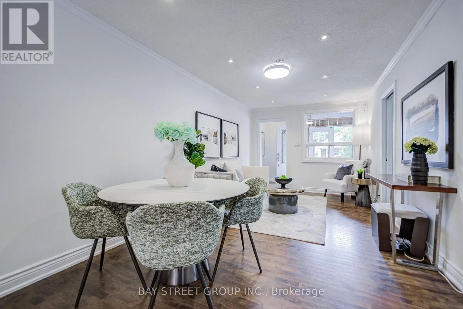 7 EMMOTT AVENUE