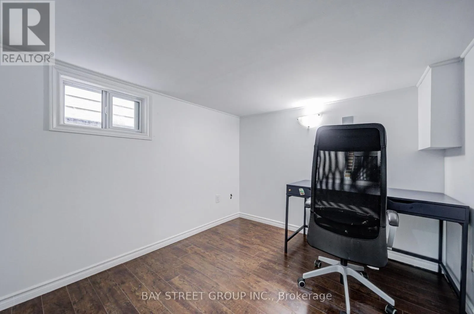 7 EMMOTT AVENUE