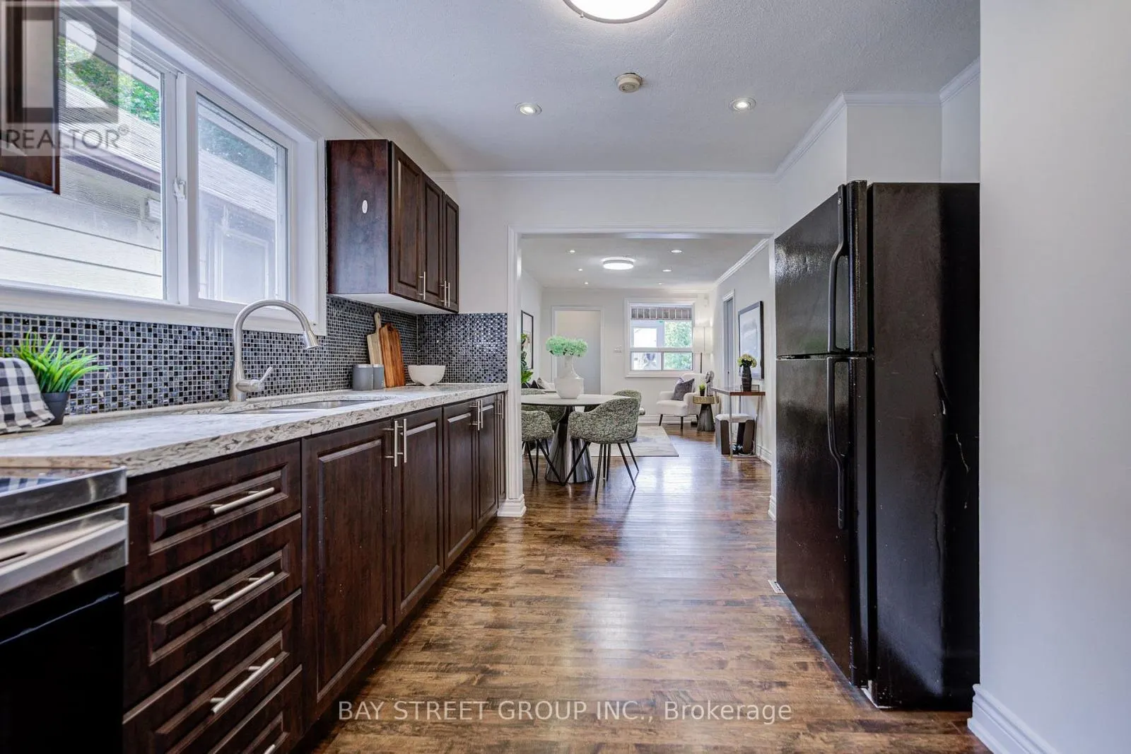 7 EMMOTT AVENUE