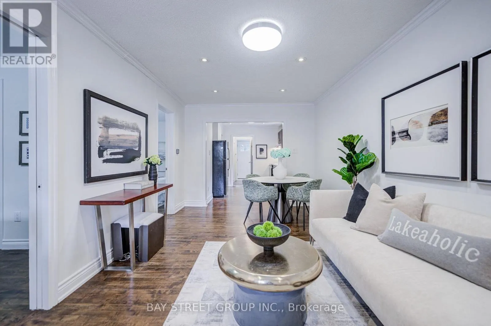 7 EMMOTT AVENUE