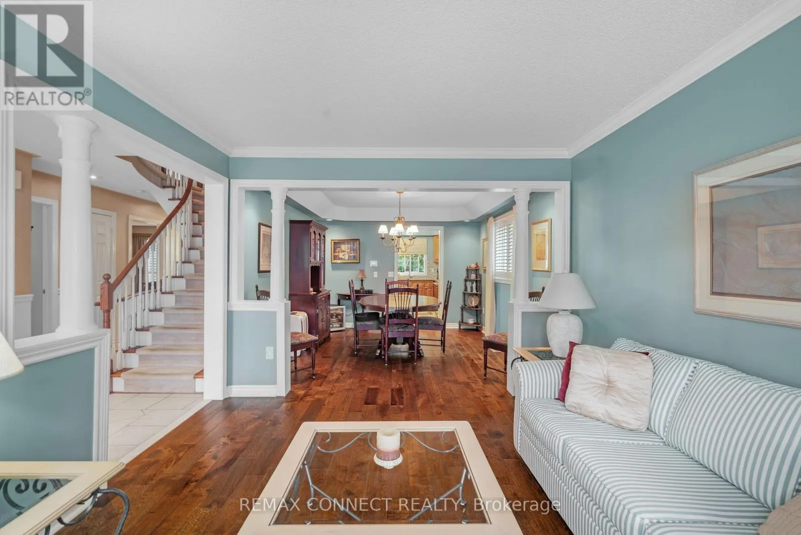 11 MCNEILAGE COURT
