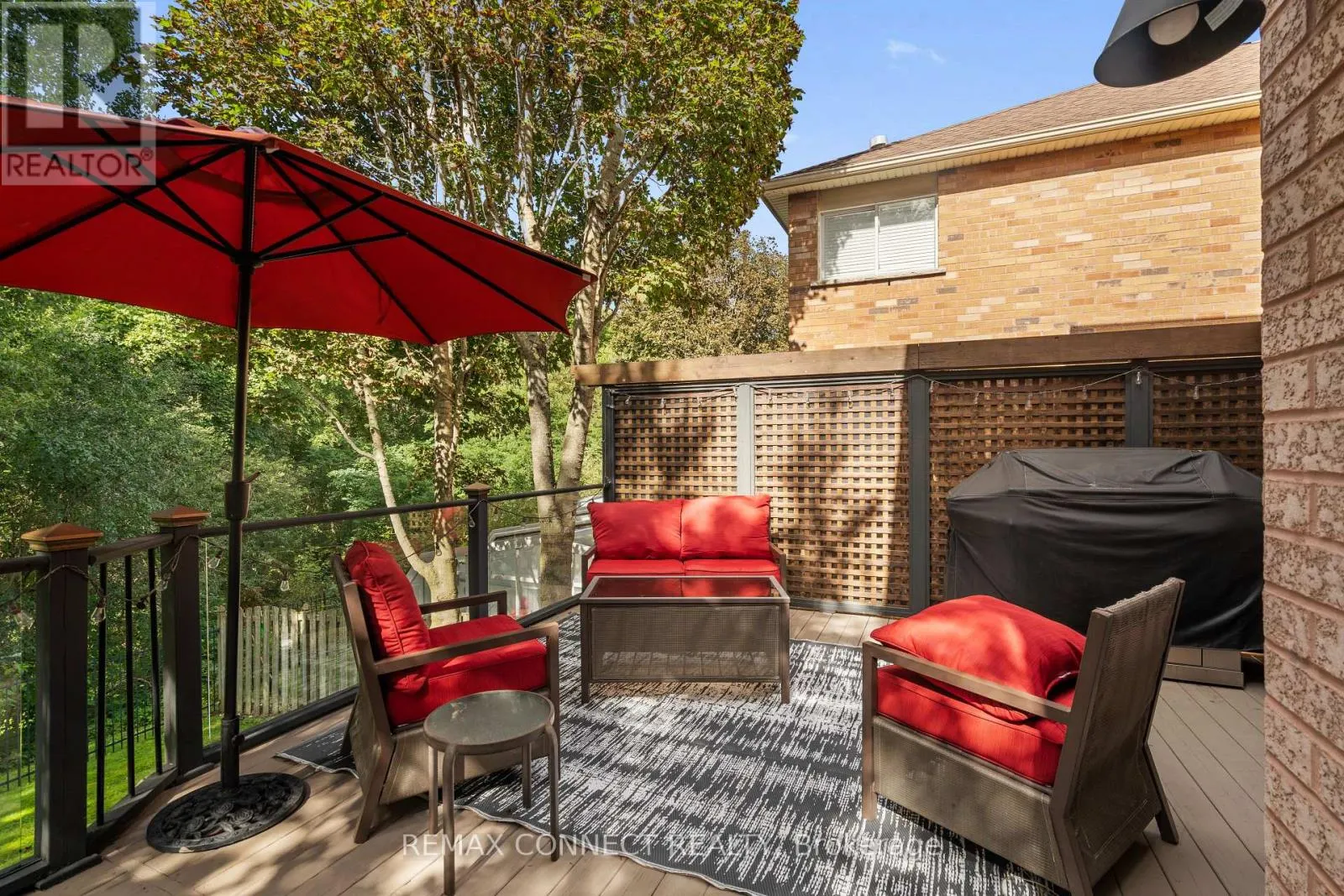 11 MCNEILAGE COURT